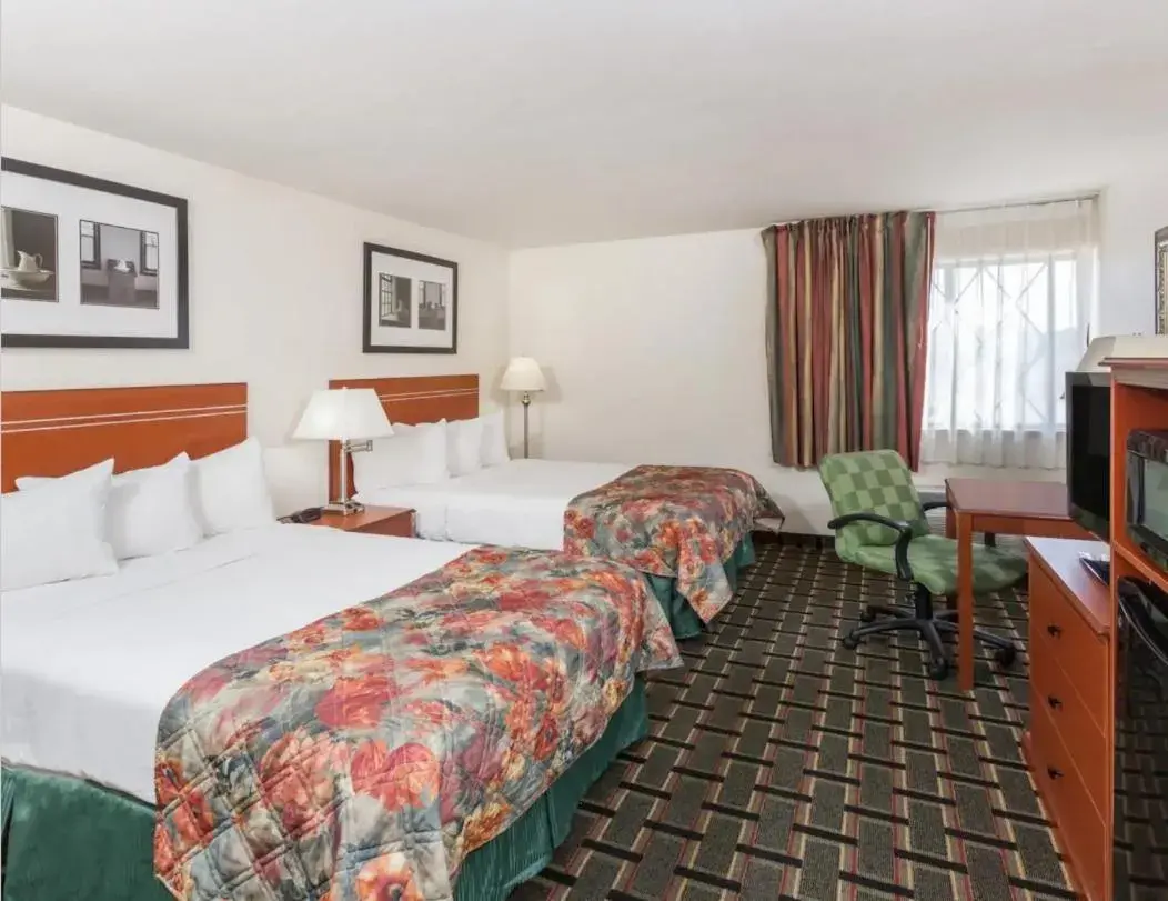 Double Room in Fairbridge Inn Express Decatur Forsyth IL Double Room in Fairbridge Inn Express Decatur Forsyth IL