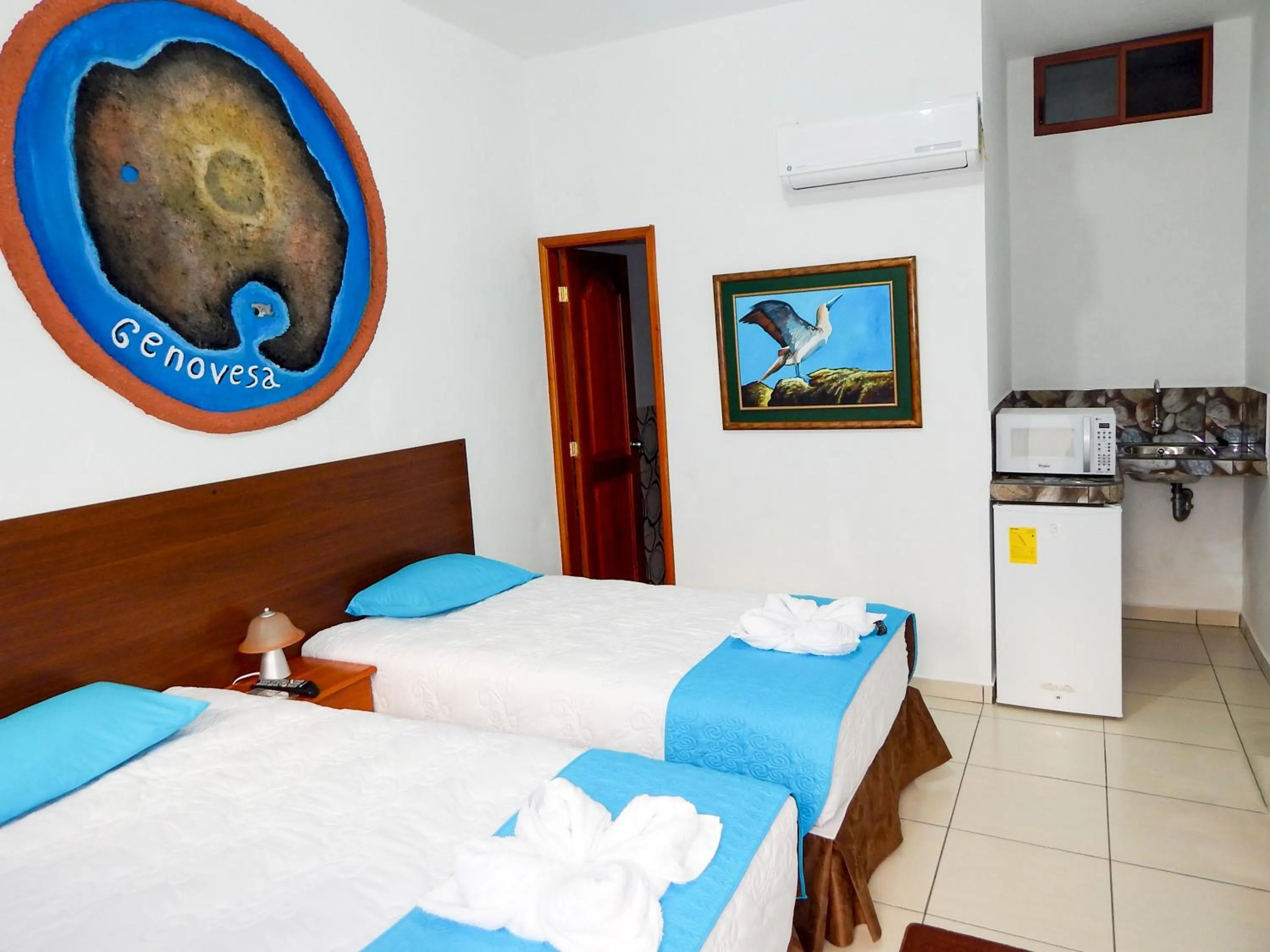 Bedroom, Bed in Hotel Coloma Galapagos