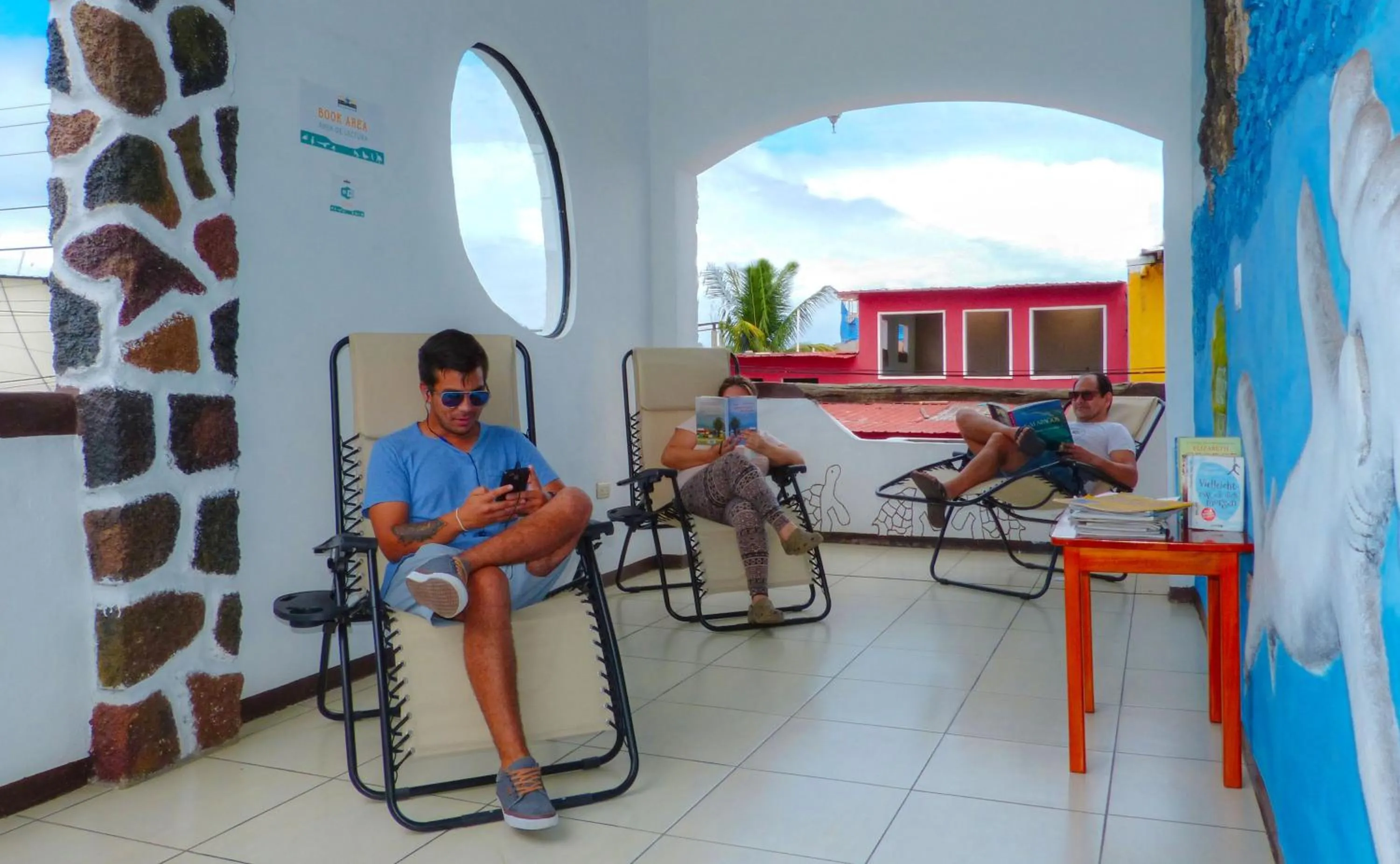 Library in Hotel Coloma Galapagos