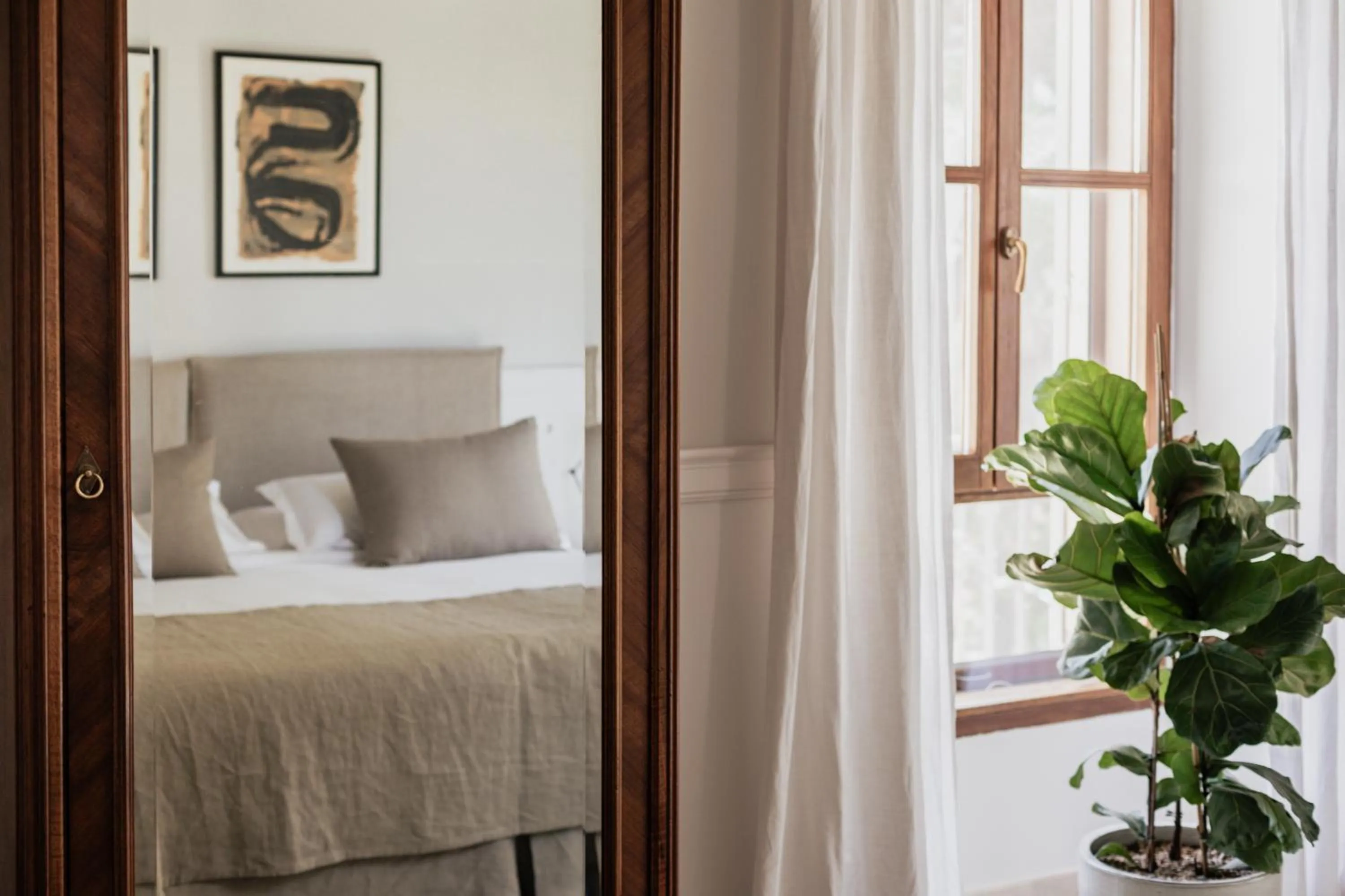 Bedroom, Bed in Cal Reiet Holistic Retreat