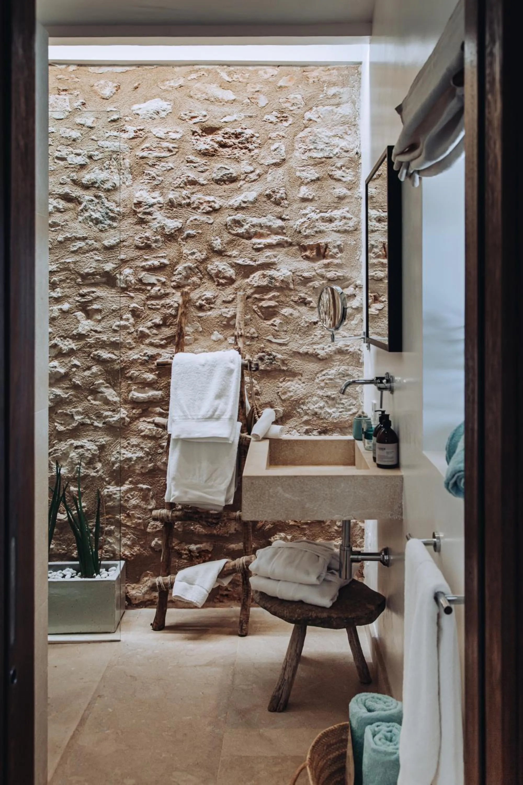 Bathroom in Cal Reiet Holistic Retreat
