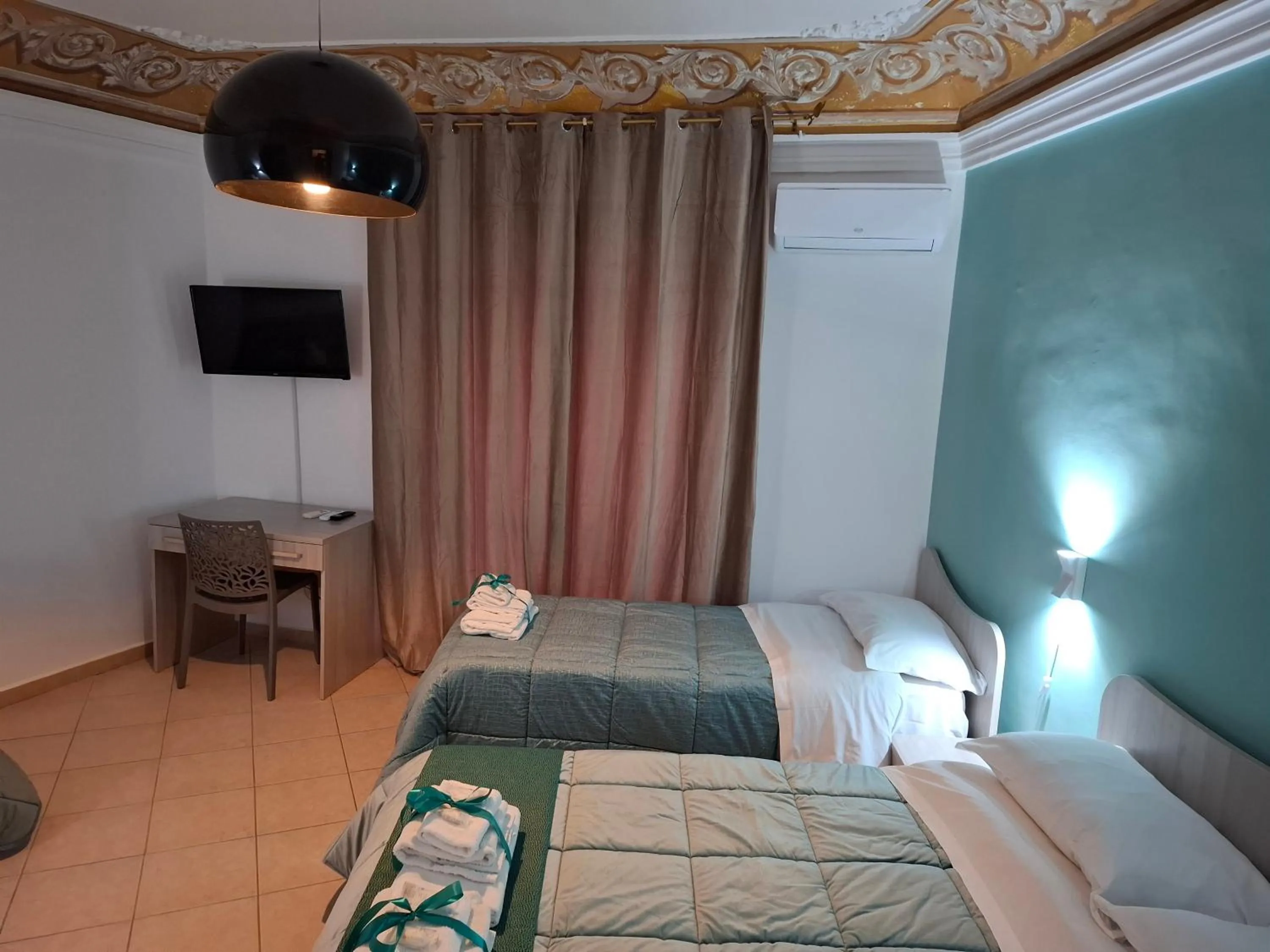 Bedroom, Bed in B&B Al Dammuso