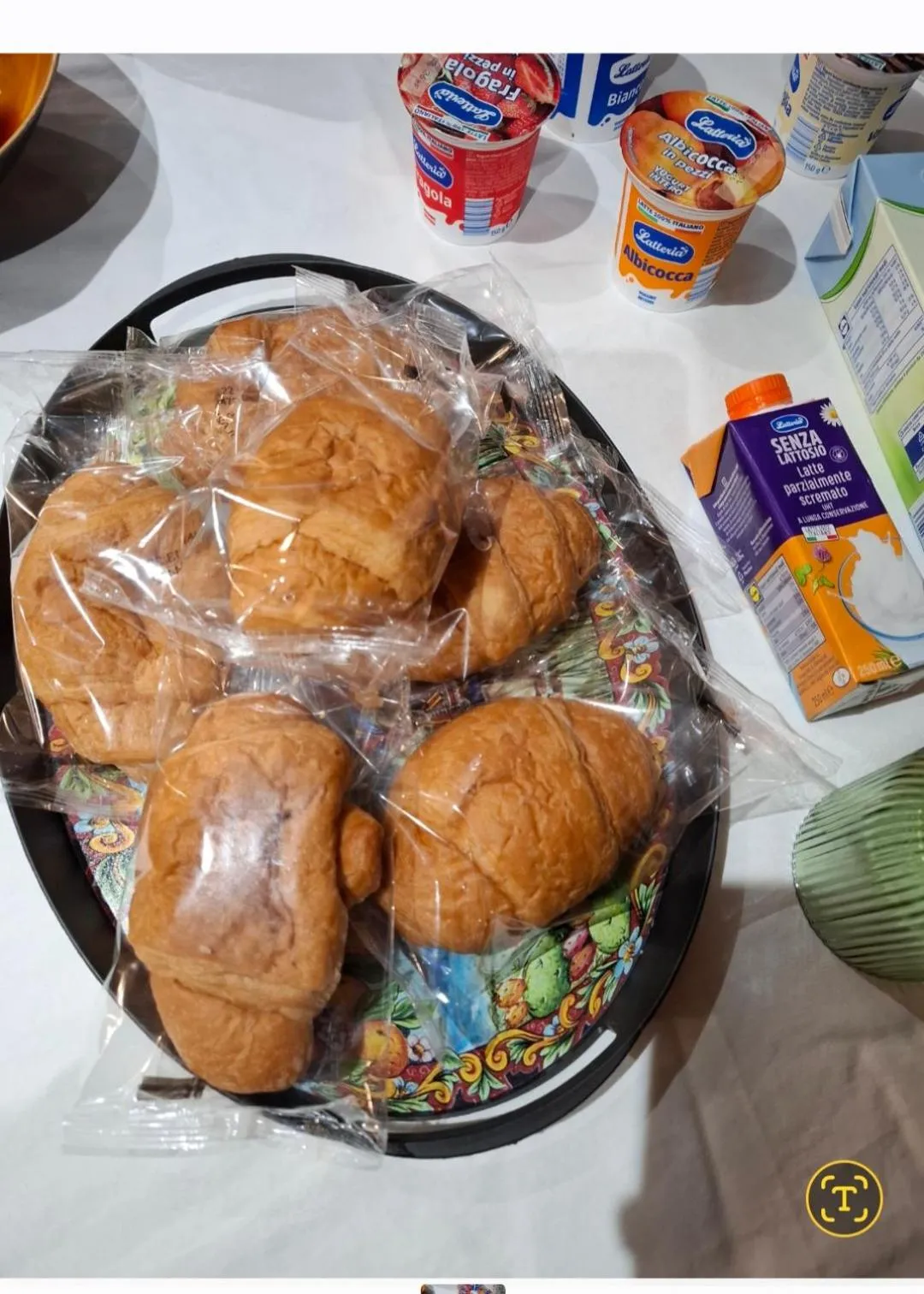 Breakfast in Le Lumìe "Bed, Breakfast end Kitchen in the Room"