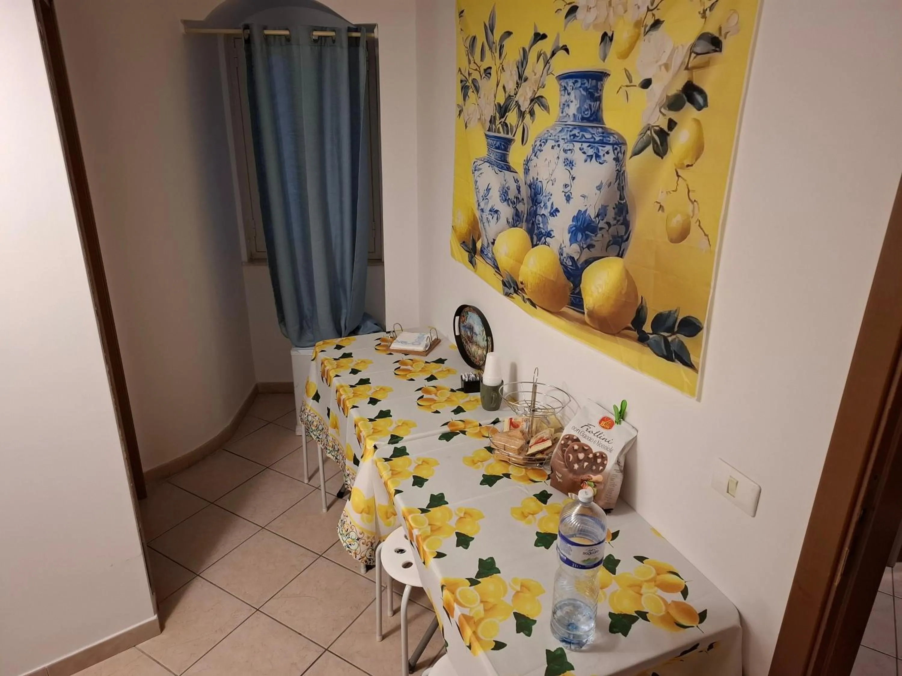 kitchen in Le Lumìe "Bed, Breakfast end Kitchen in the Room"