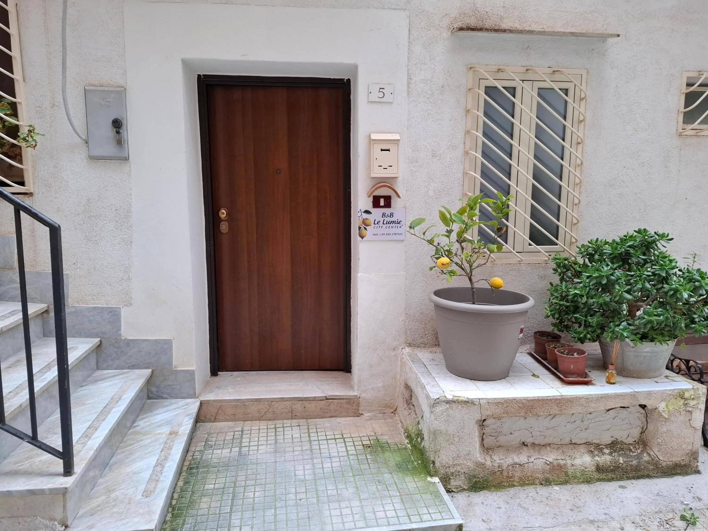 Facade/entrance in B&B Al Dammuso