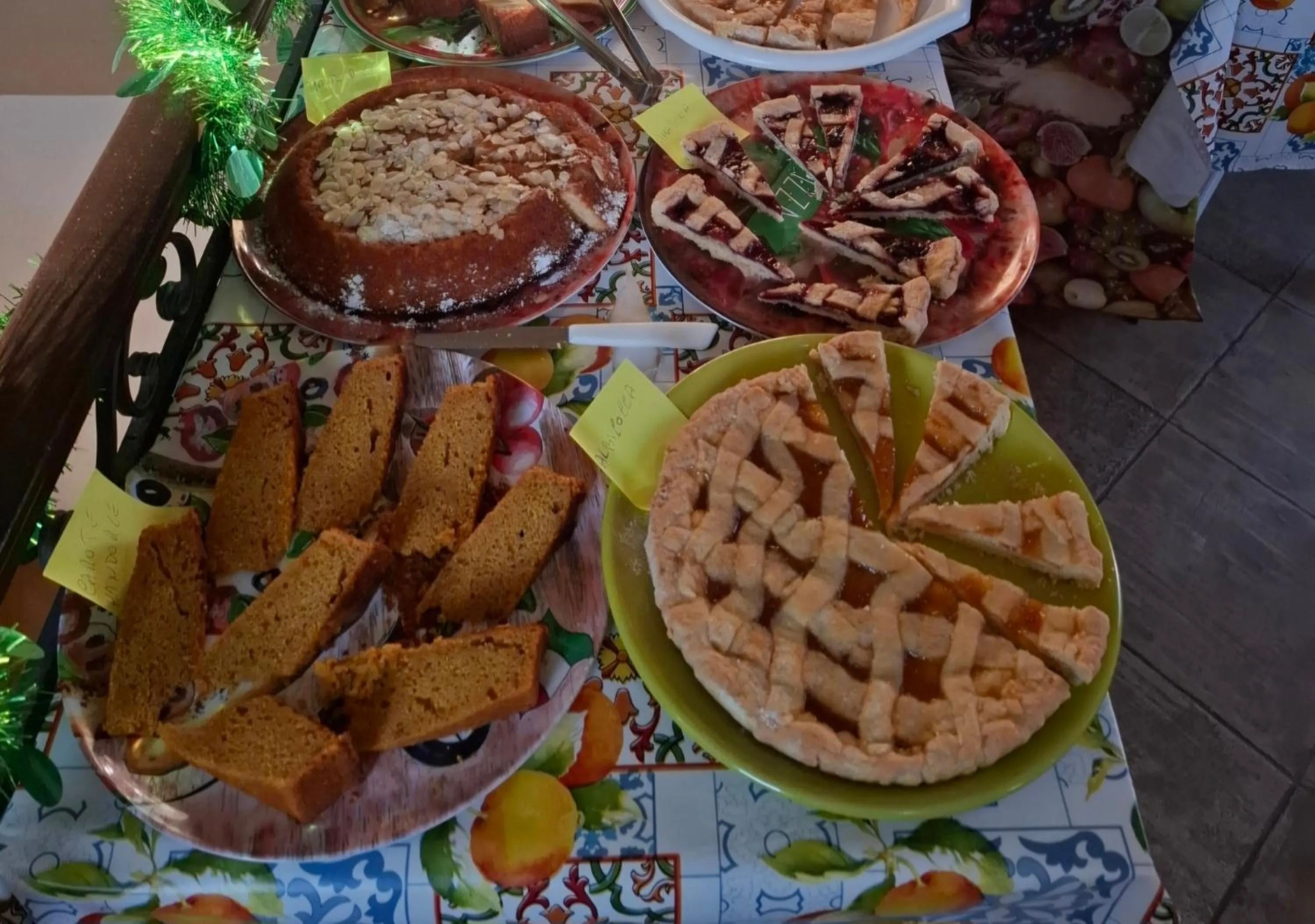 Buffet breakfast in B&B Al Dammuso