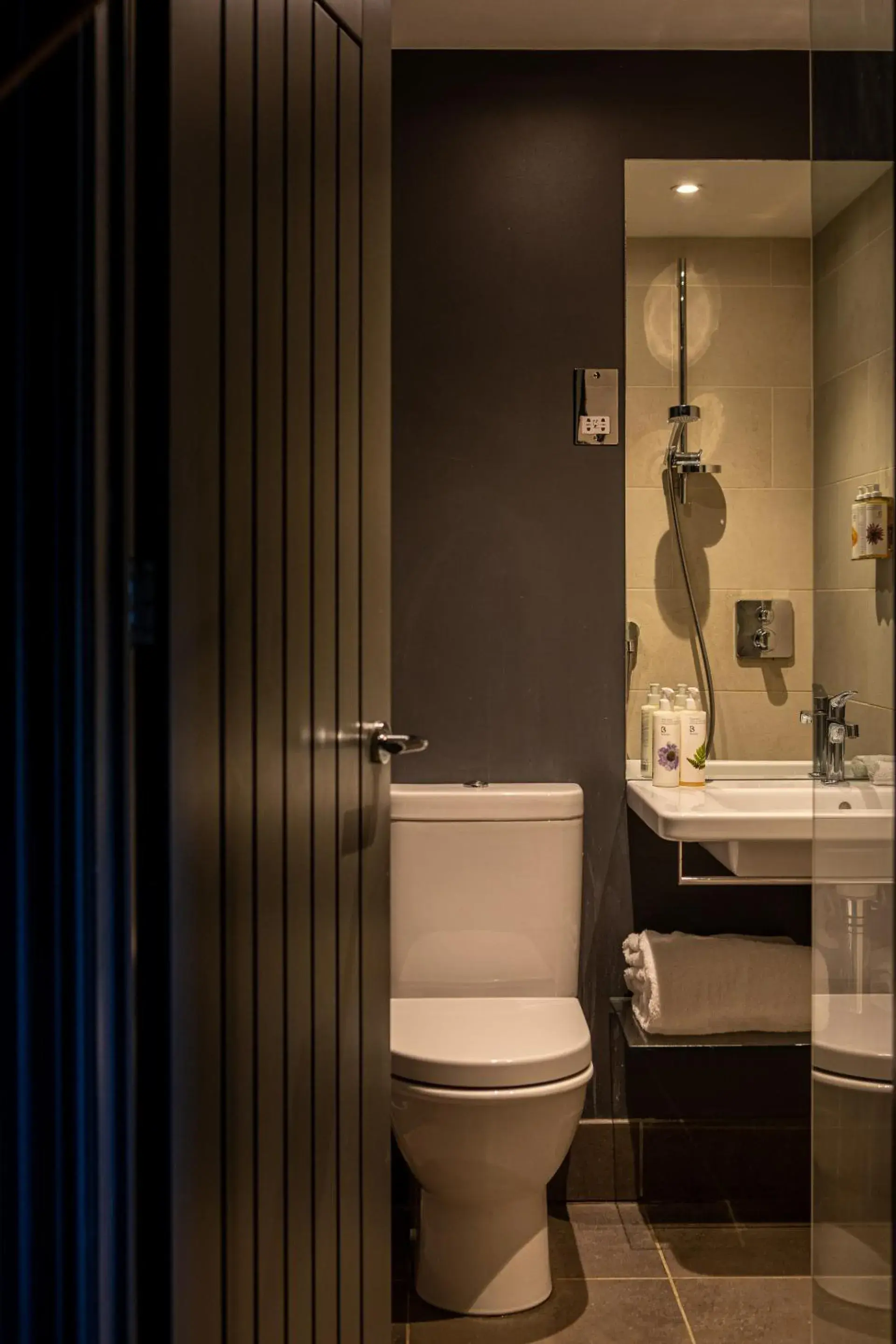 King Room in The George at Backwell King Room in The George at Backwell