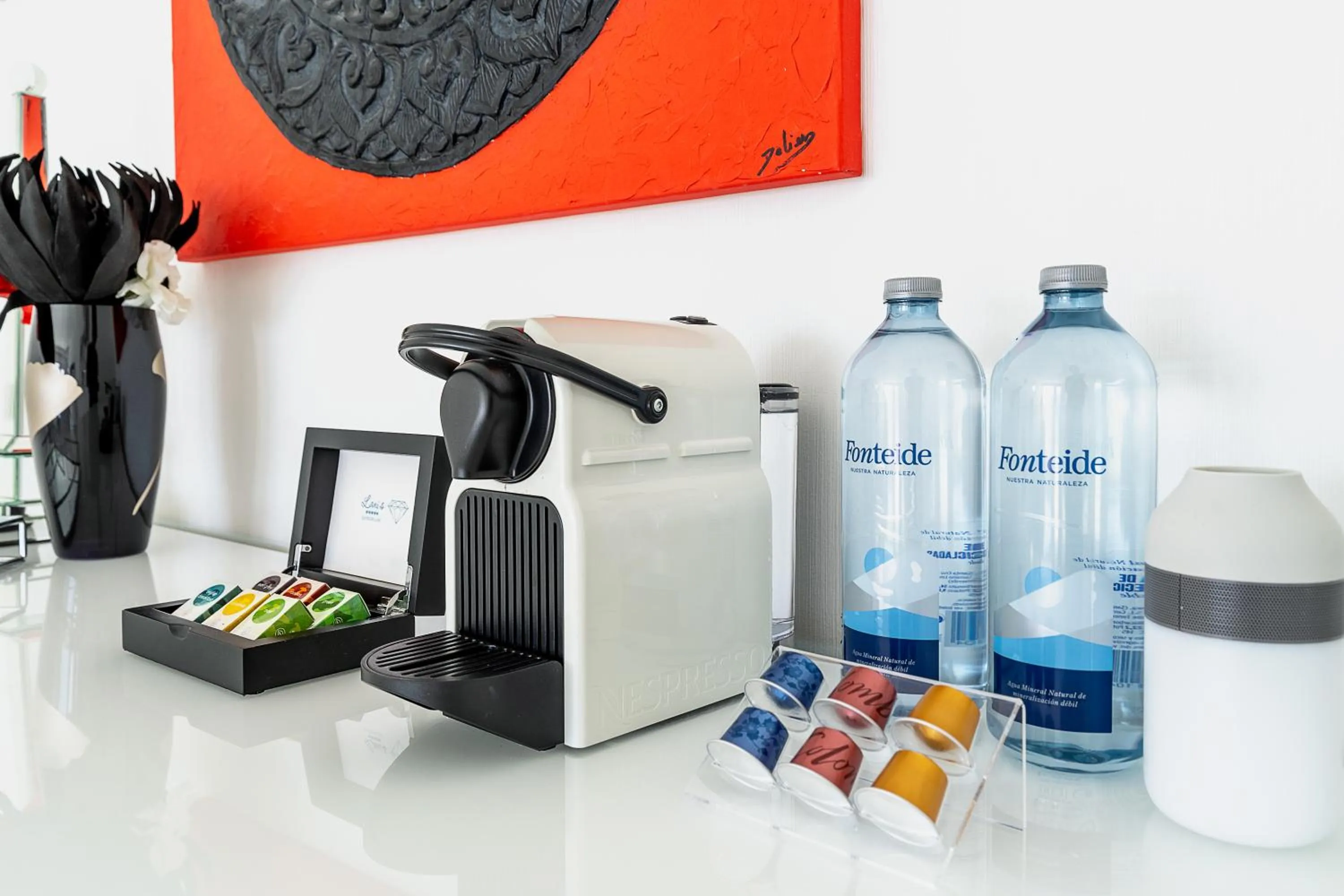 Coffee/tea facilities in Lani's Suites de Luxe - Adults Only