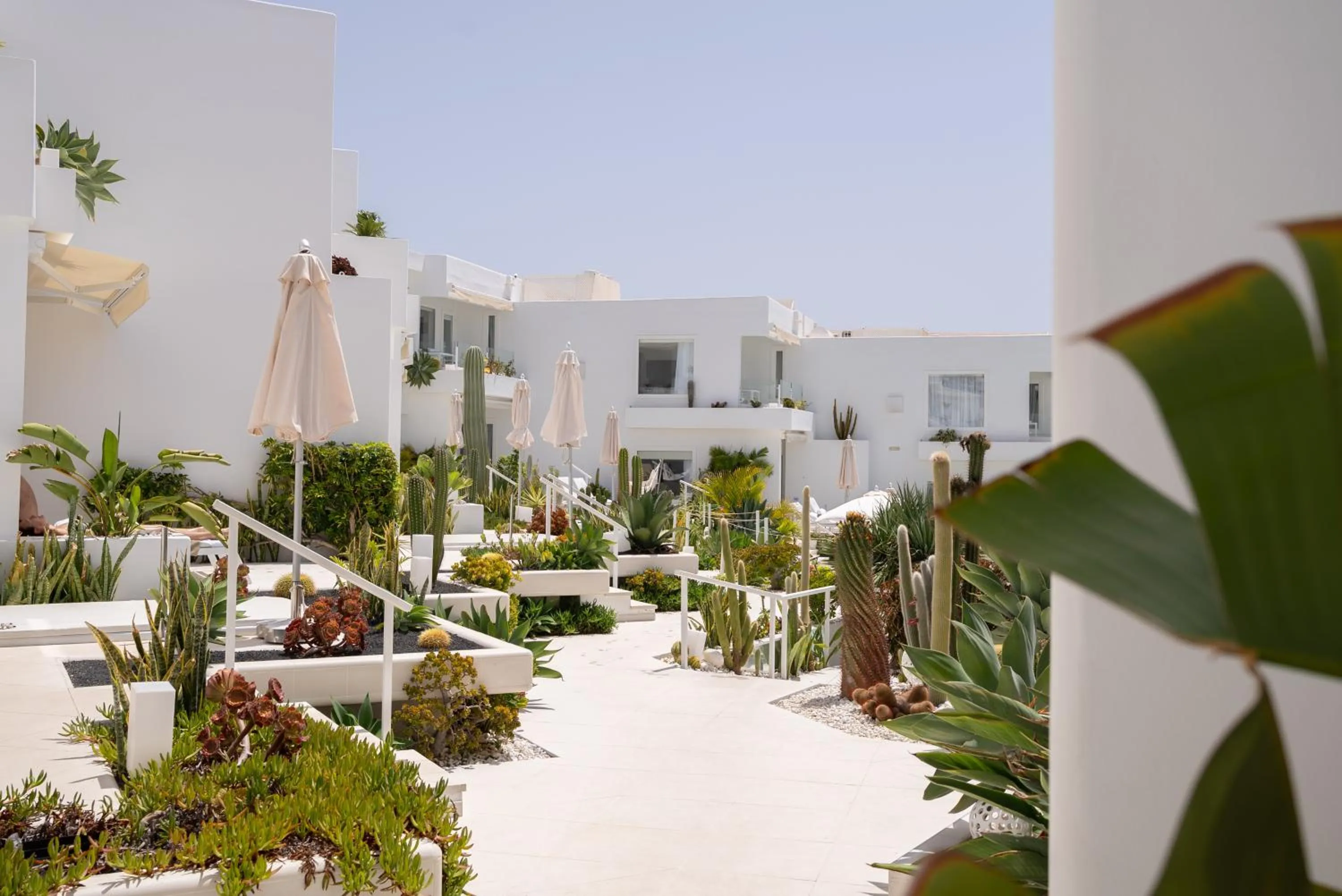 Property building in Lani's Suites de Luxe - Adults Only