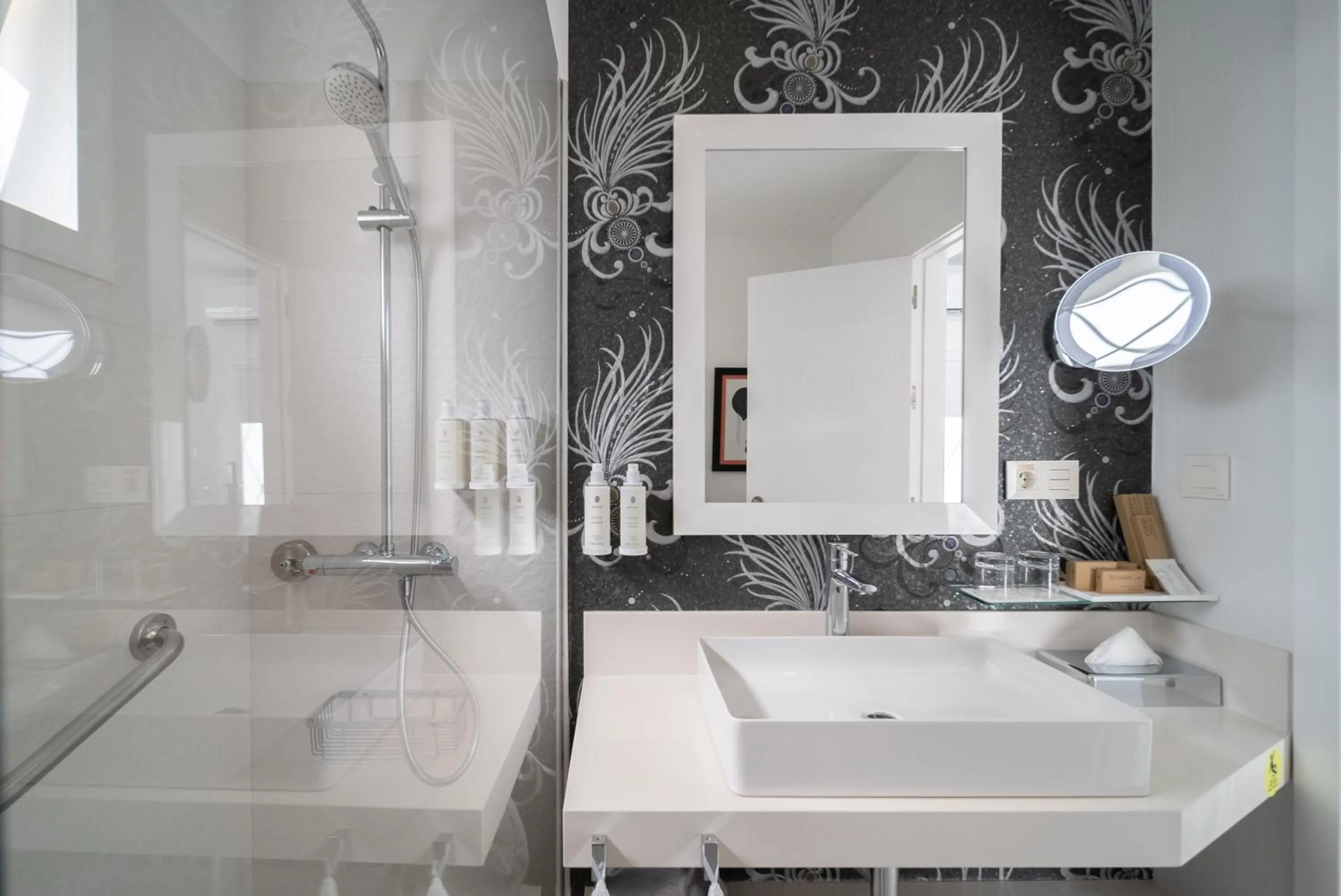 Lani's Suites de Luxe - Adults Only