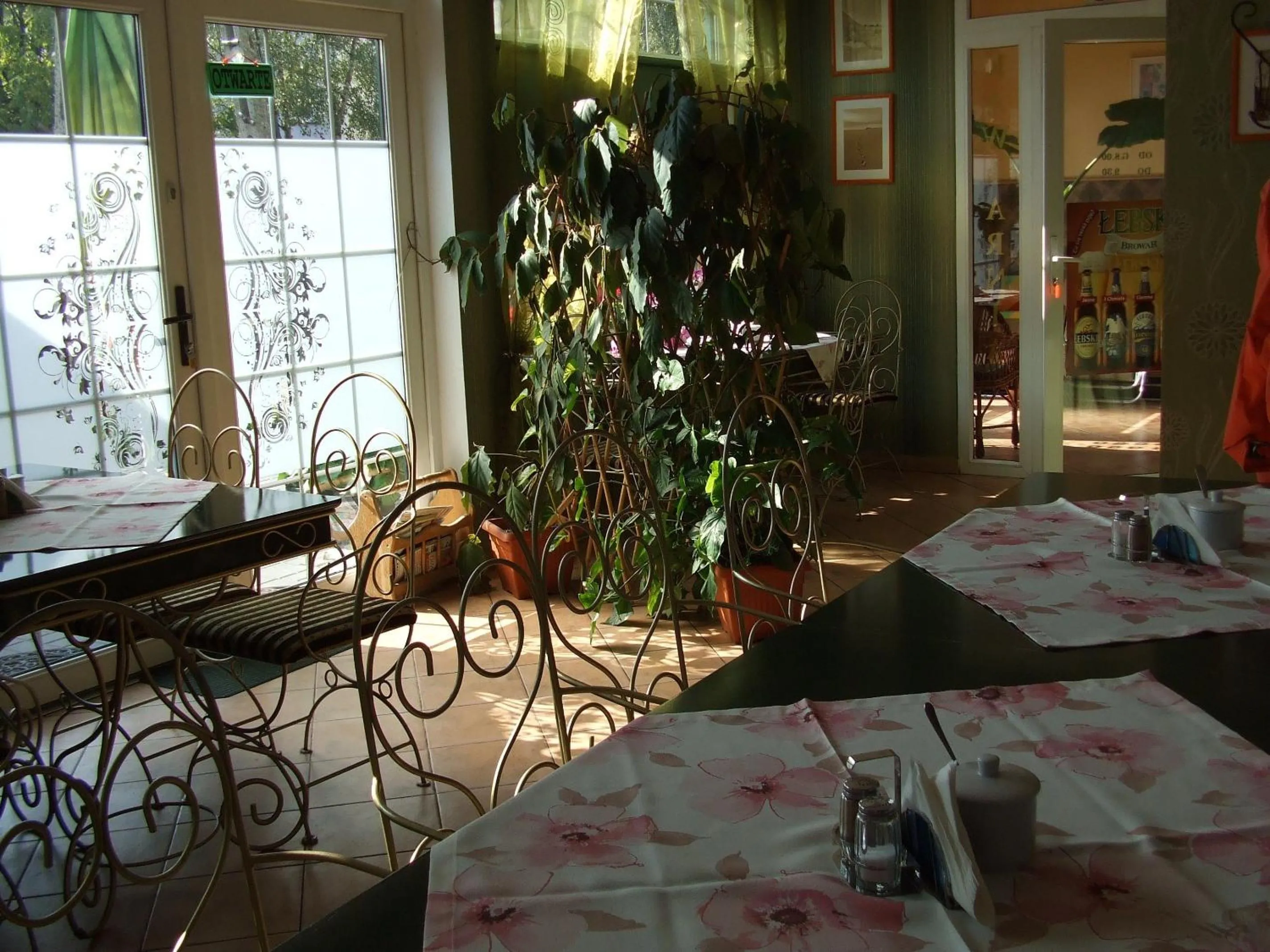 Restaurant/places to eat in Willa Secesja