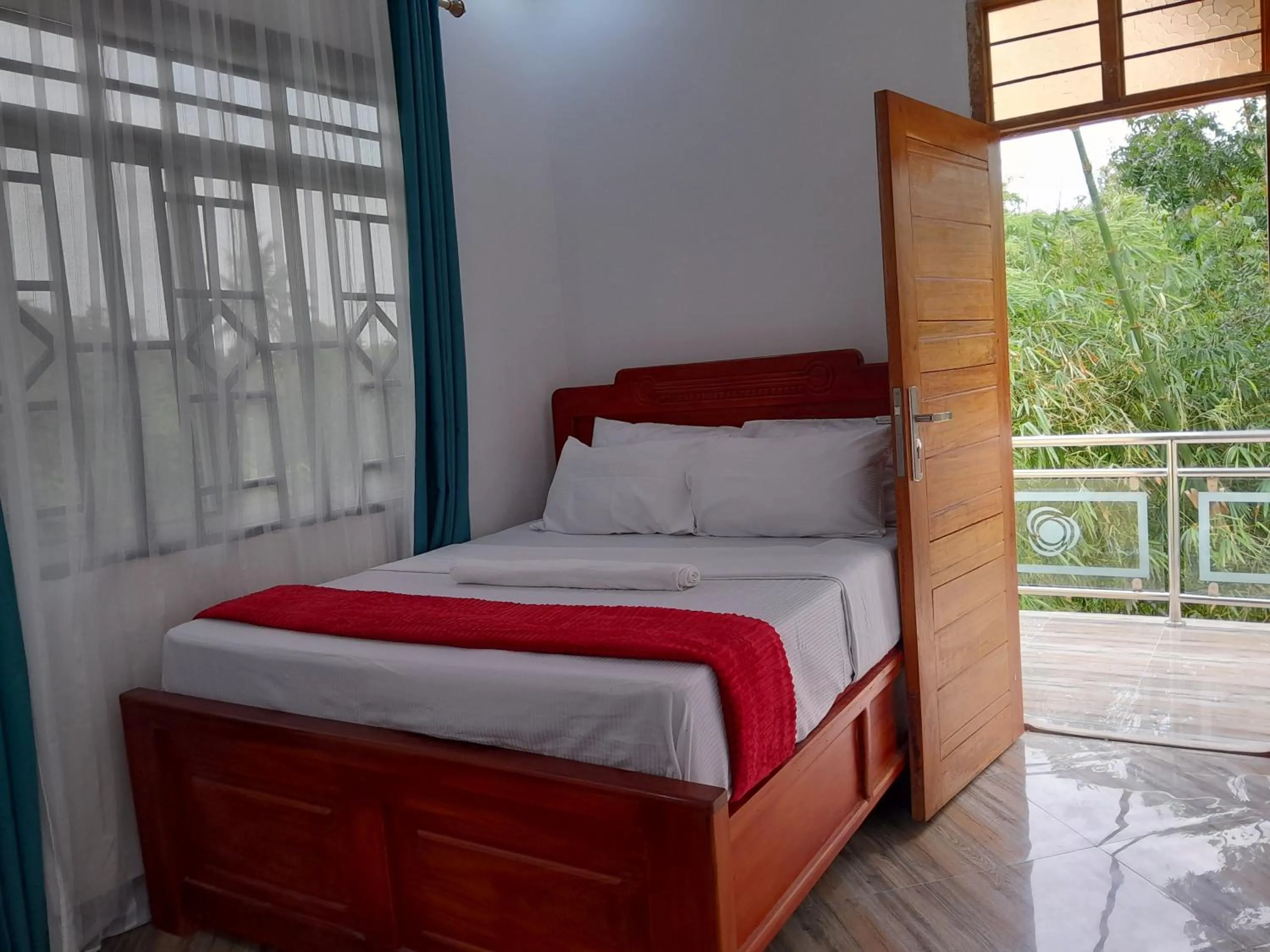 Bed in Valley Breeze Hotel