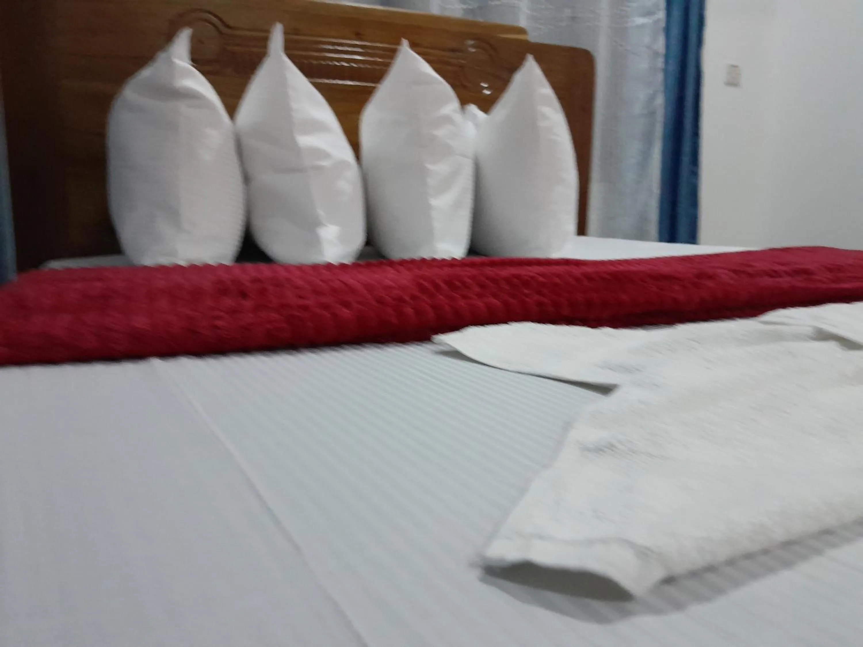 Bed in Valley Breeze Hotel