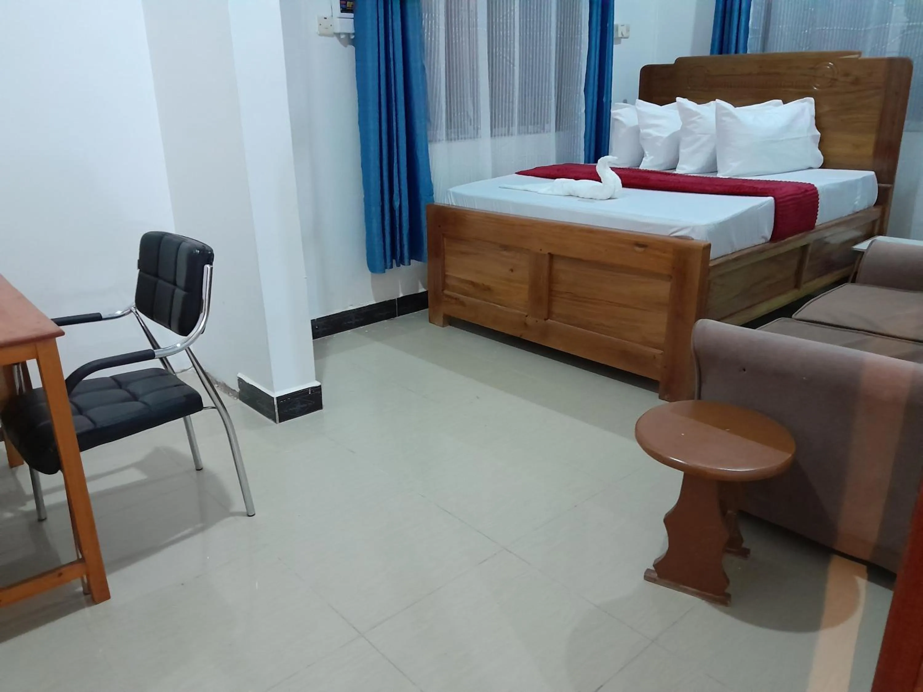 Bed in Valley Breeze Hotel