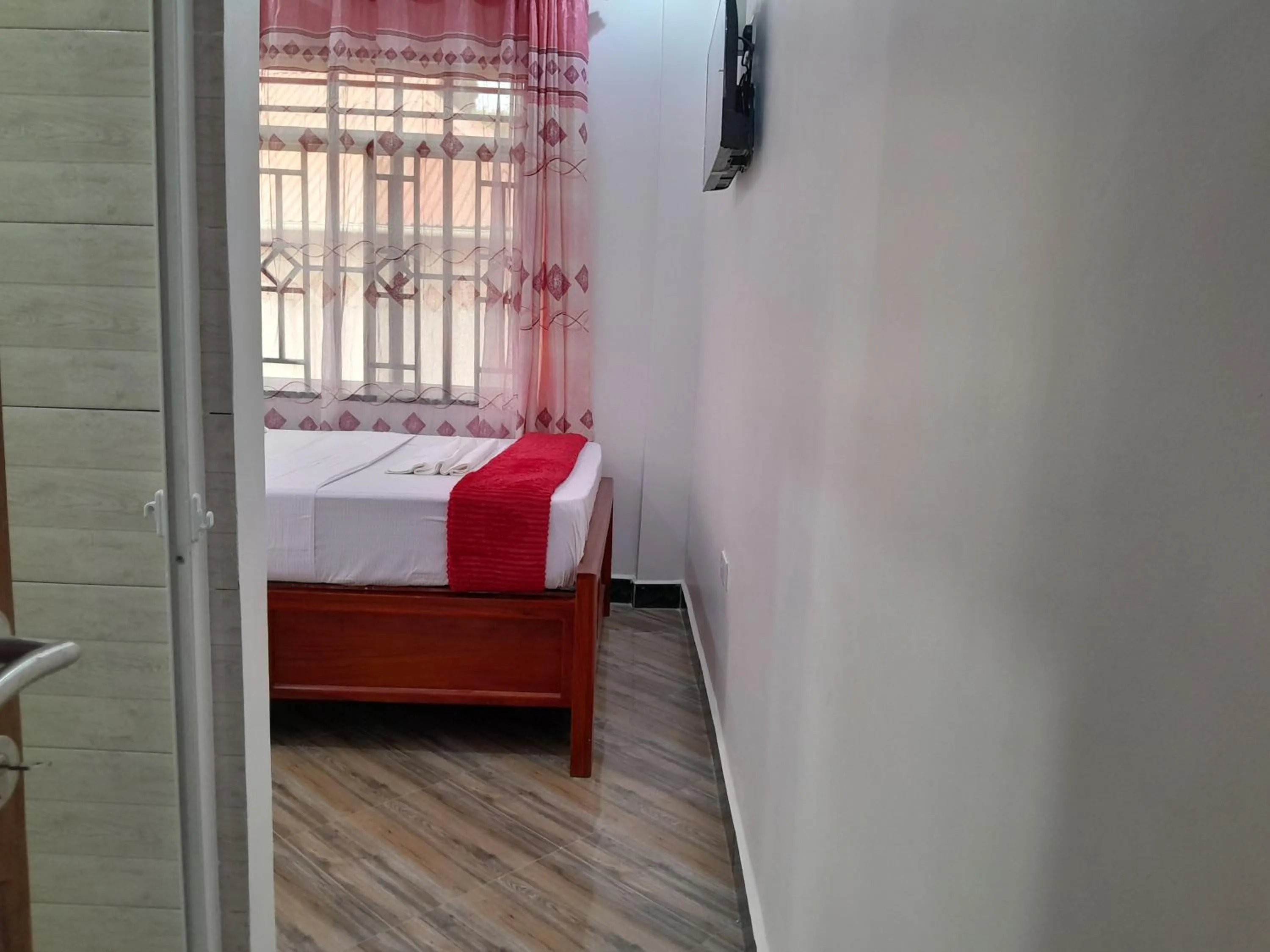 bunk bed, Bed in Valley Breeze Hotel