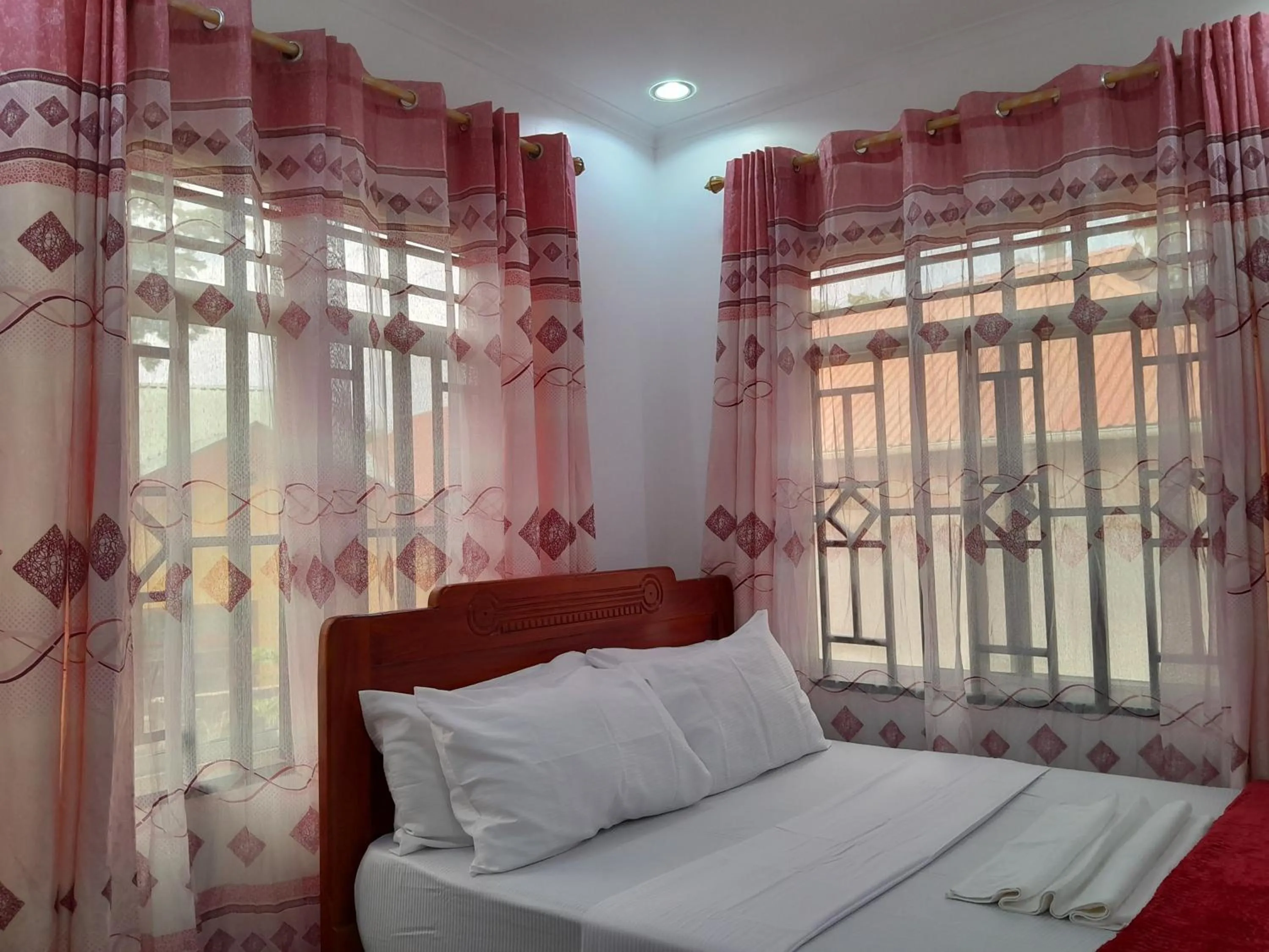 bunk bed, Bed in Valley Breeze Hotel