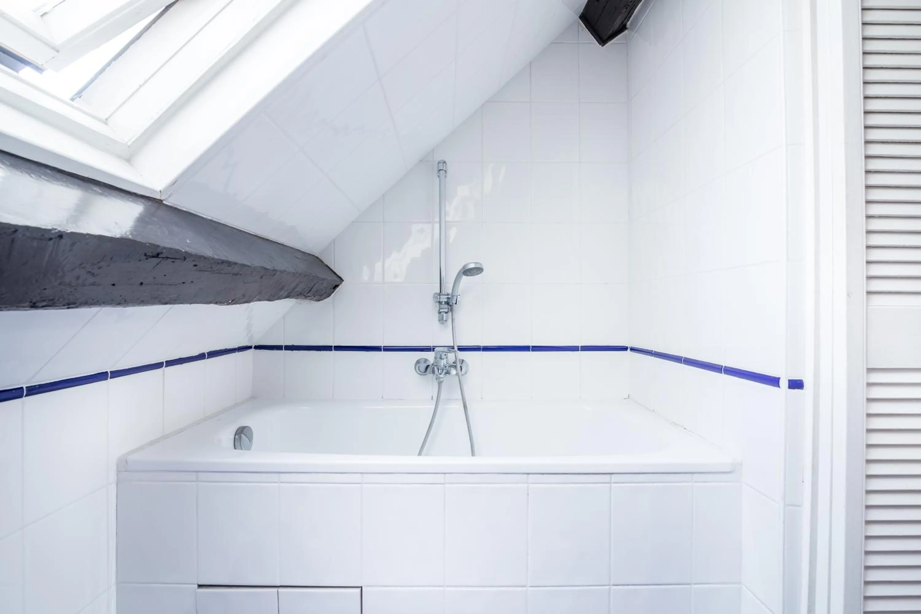 Bathroom in Hotel des Arts - Cite Bergere