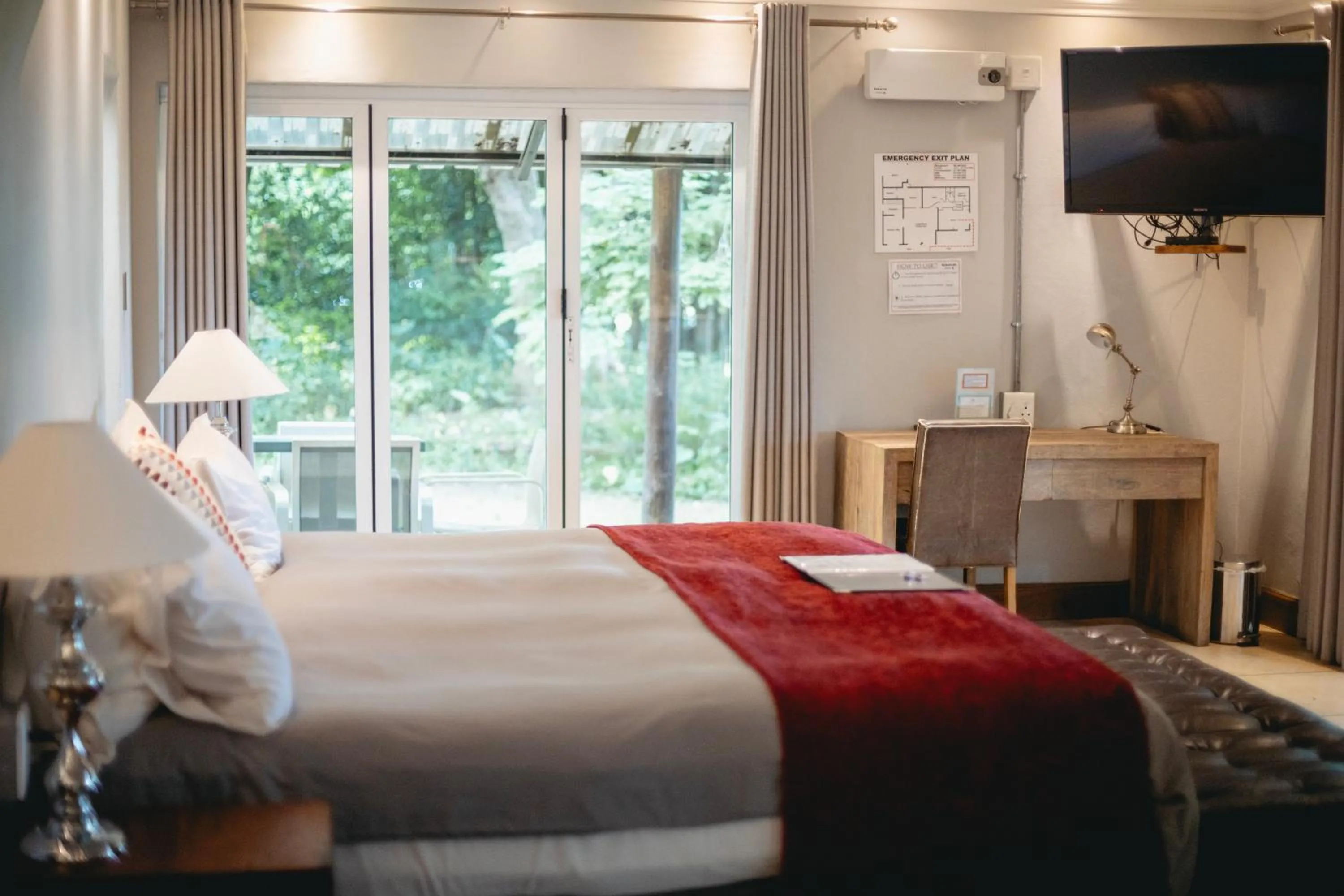 Bed in Highveld Splendour Boutique Bed and Breakfast