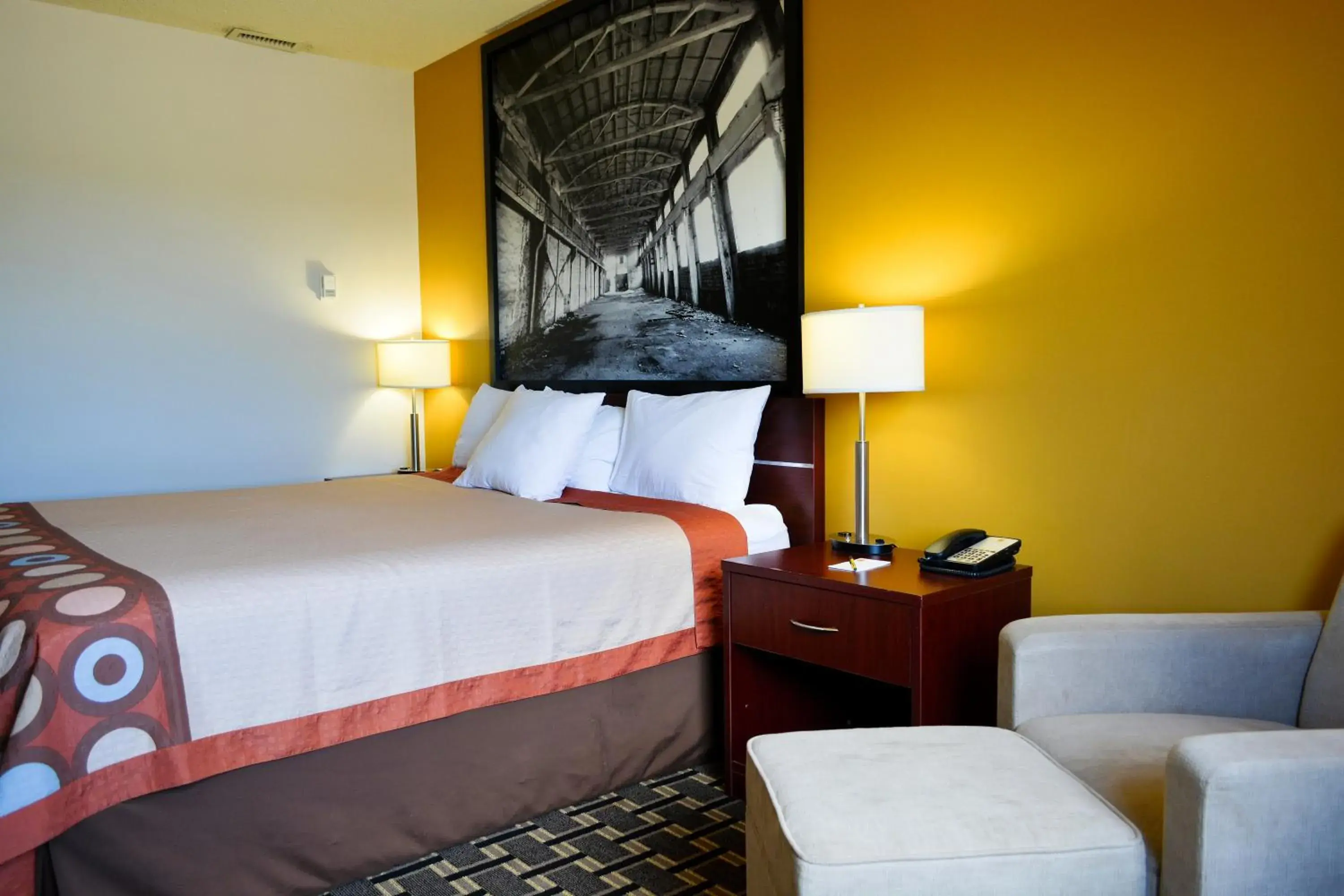 King Room - Non-Smoking in Super 8 by Wyndham Fox Creek King Room - Non-Smoking in Super 8 by Wyndham Fox Creek