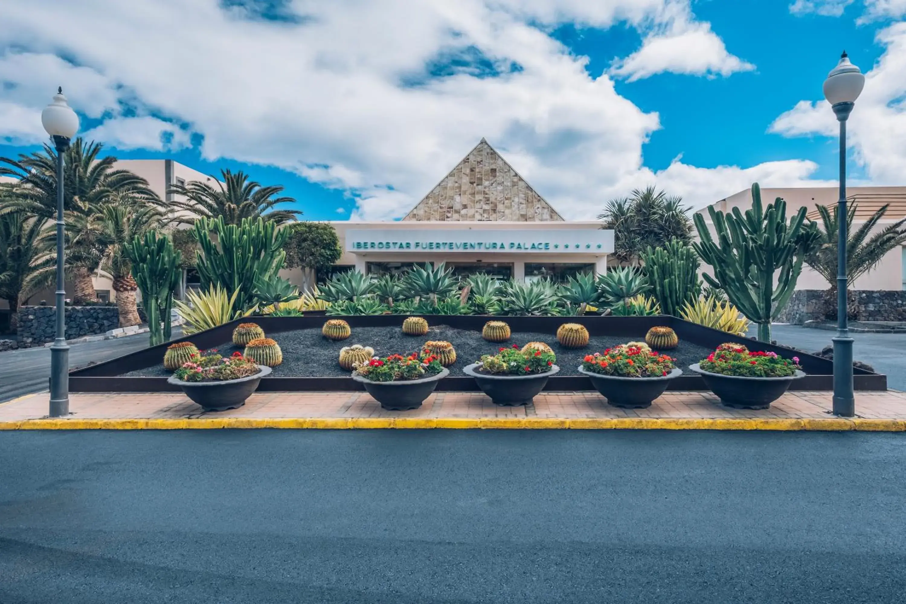 Facade/entrance in Iberostar Selection Fuerteventura Palace Facade/entrance in Iberostar Selection Fuerteventura Palace