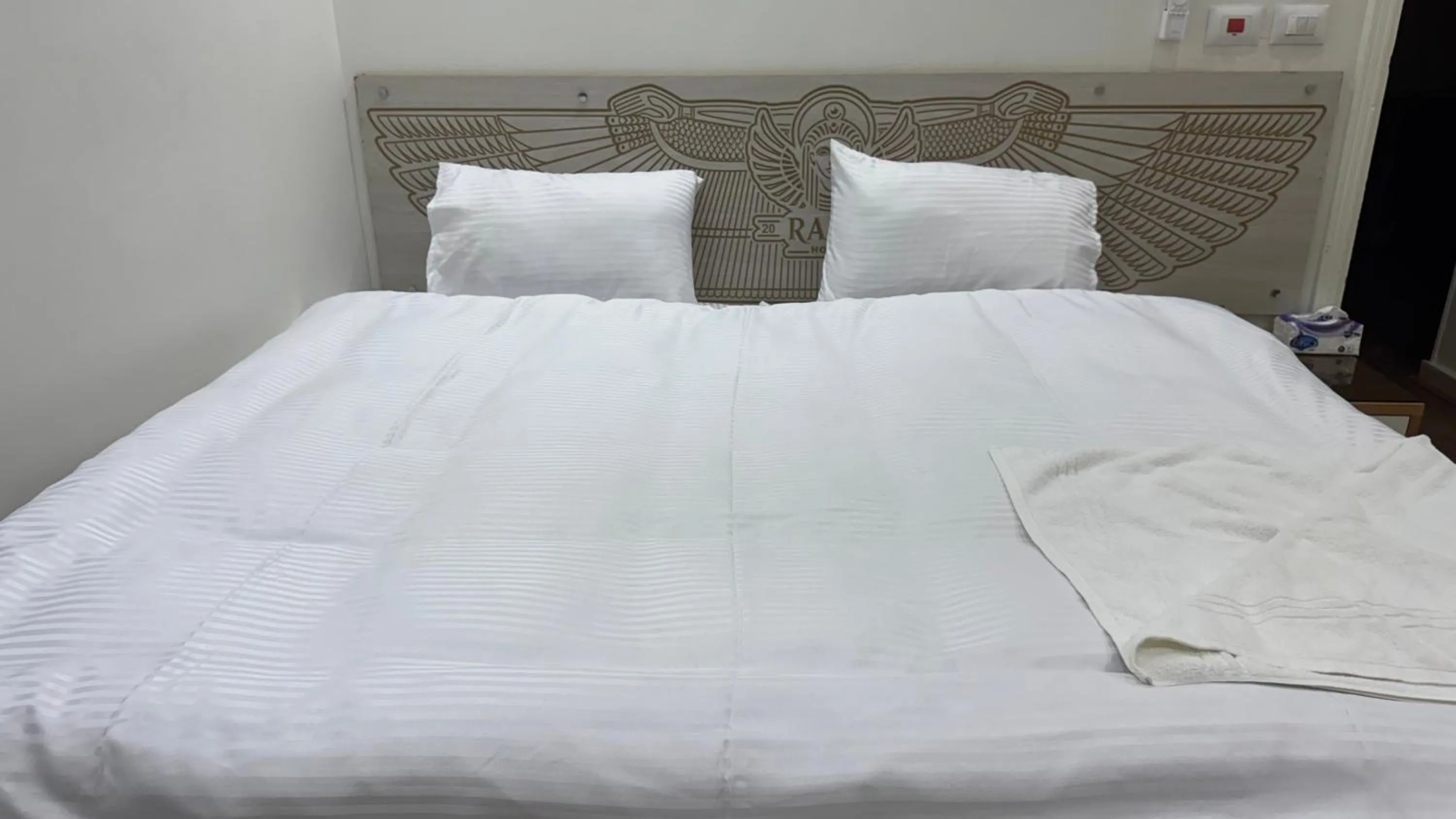 Three-Bedroom Suite in RAFiF Pyramids View Hotel