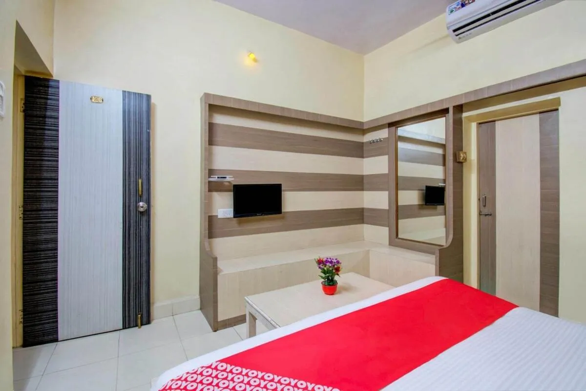 Bed in Hotel Neelam