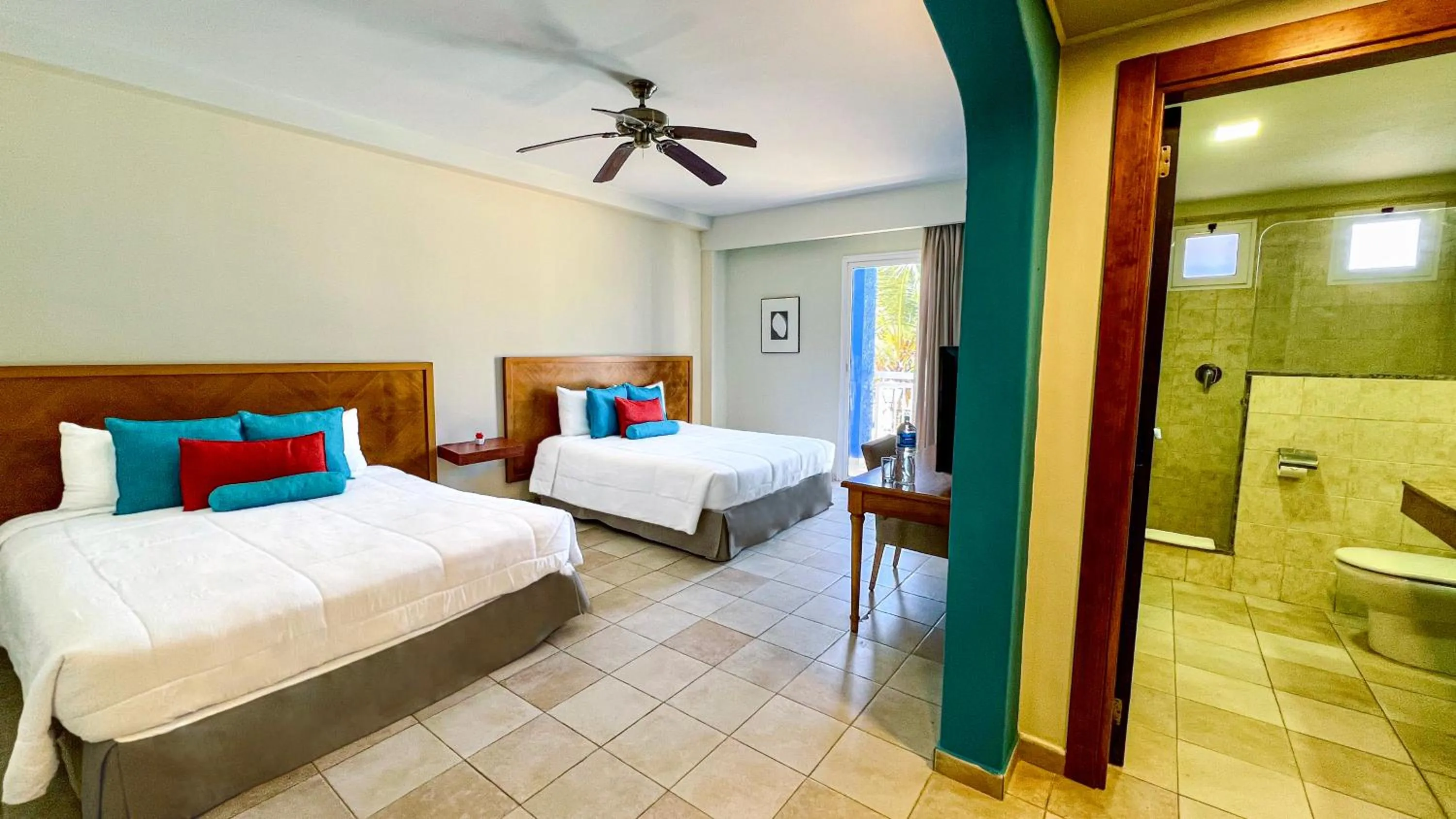 Bed in Hesperia Playa el Agua