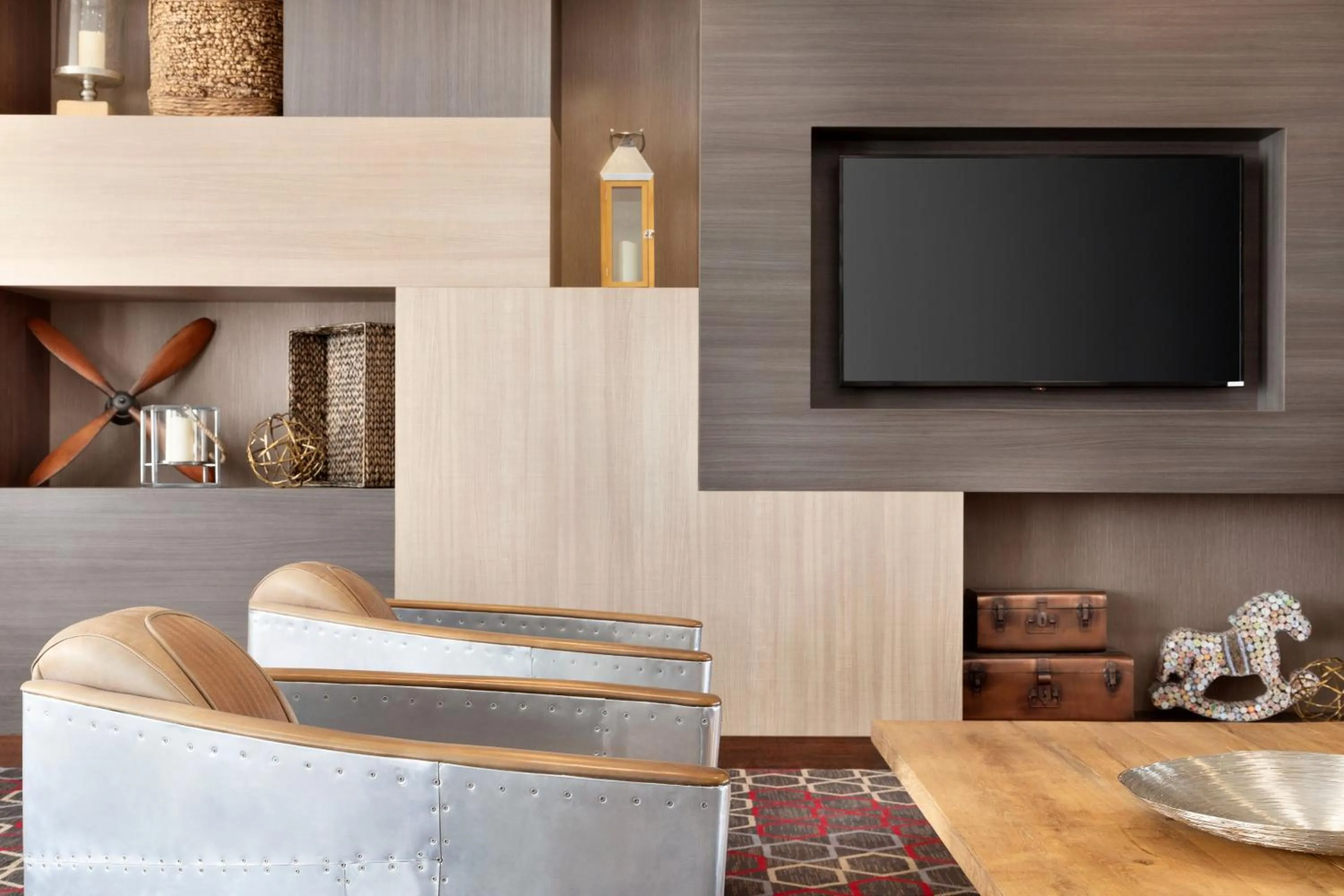 Lobby or reception in Four Points by Sheraton Fargo Medical Center