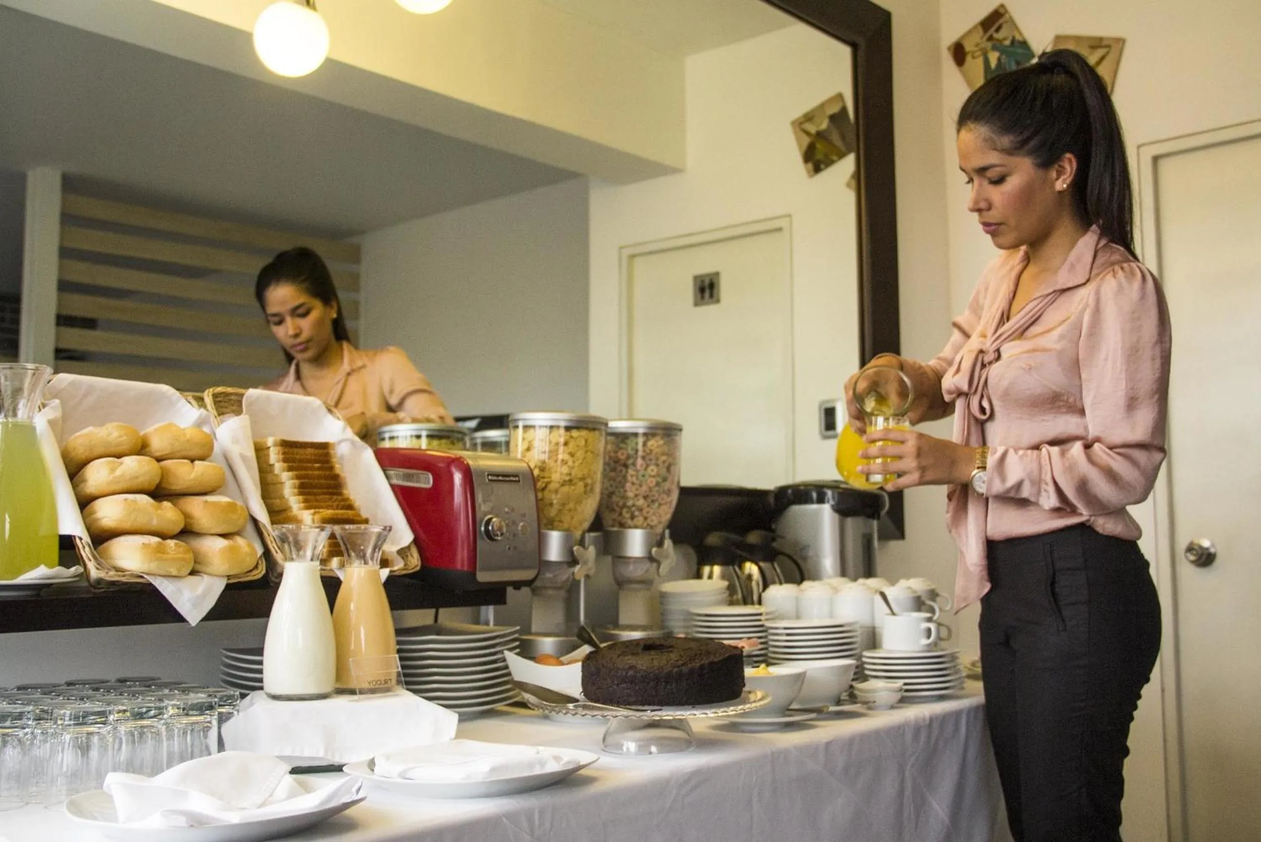Buffet breakfast in Hotel Sunqu