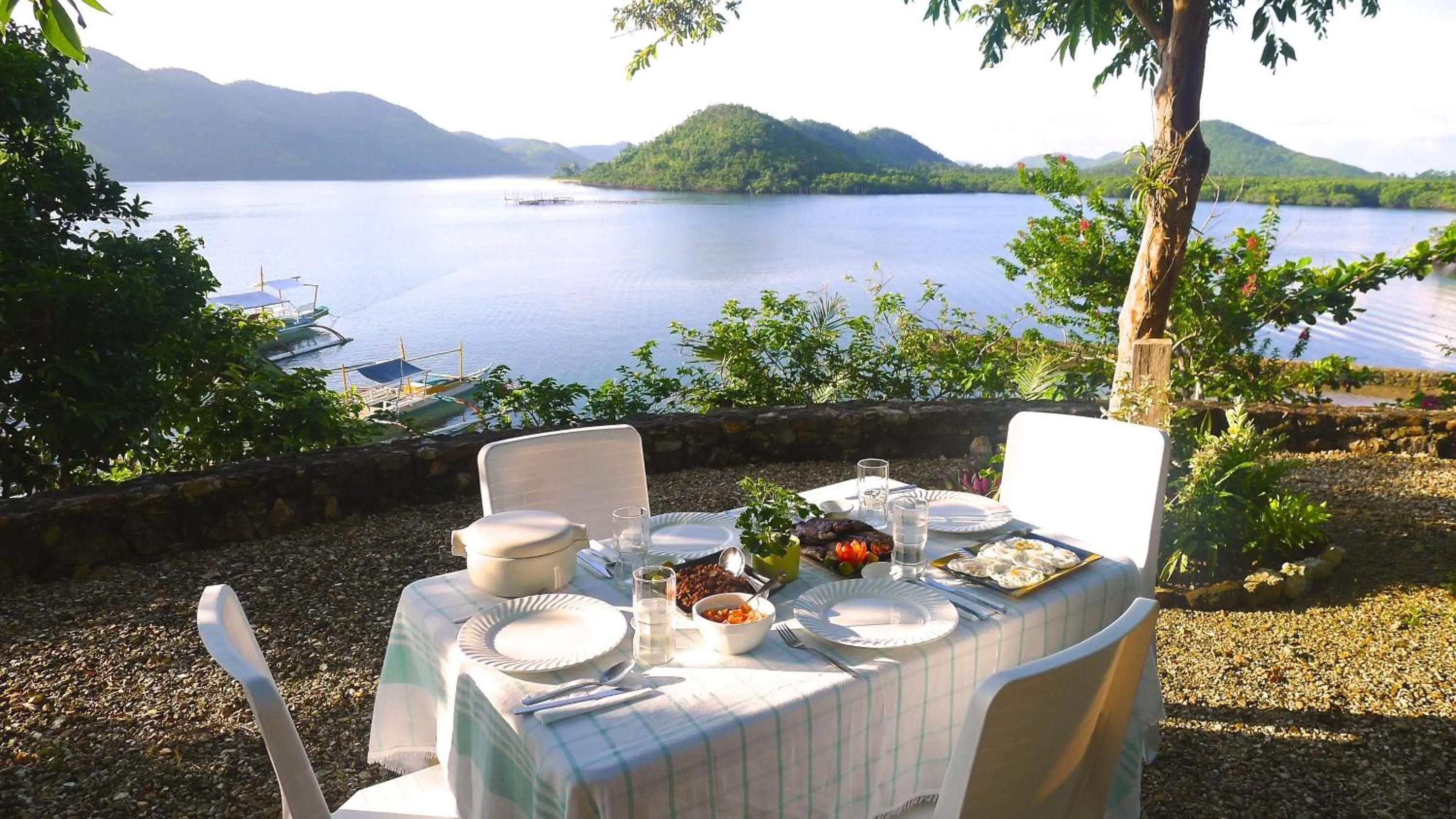 Restaurant/places to eat in La Estancia Busuanga