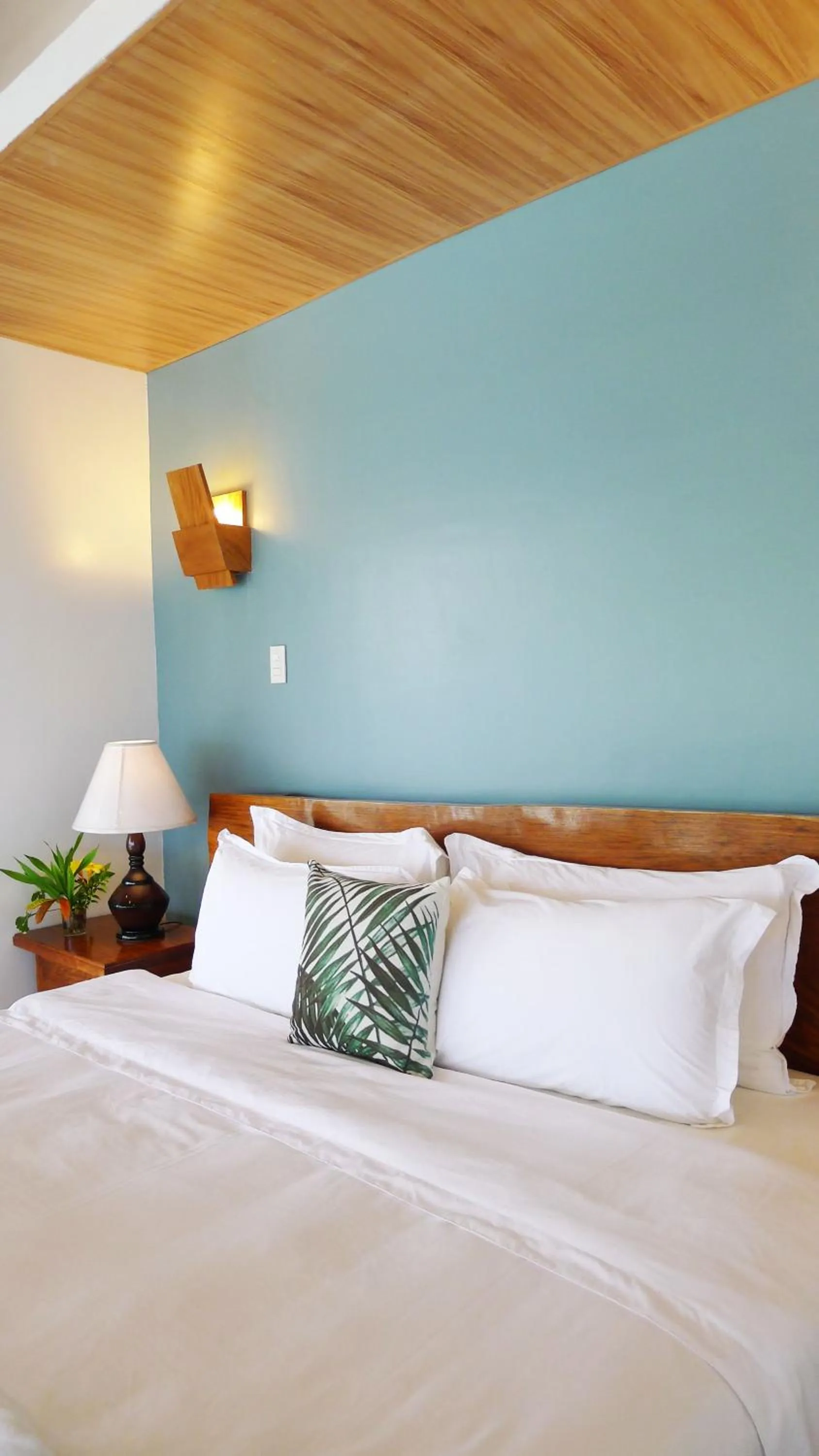 Bed in La Estancia Busuanga