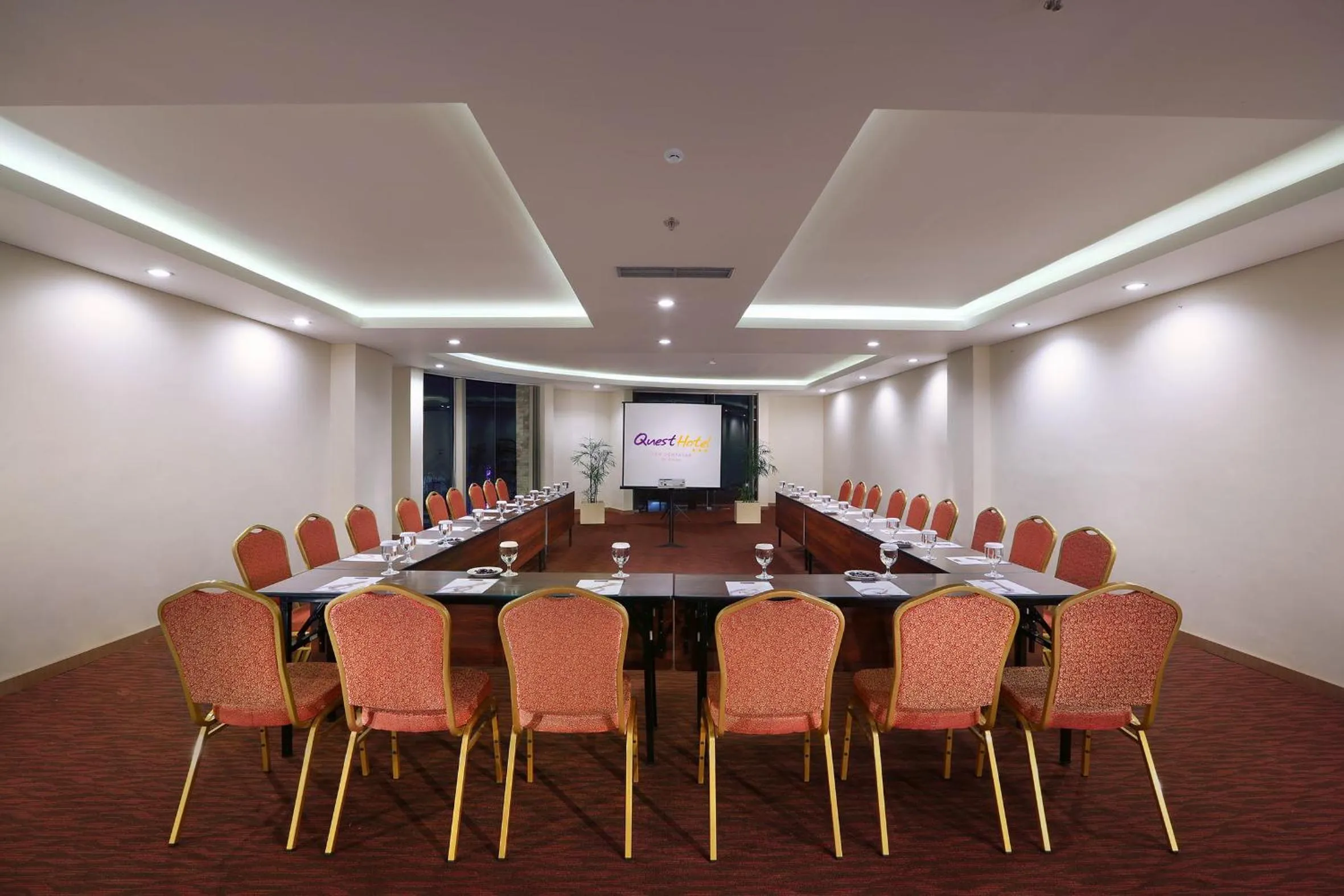 Meeting/conference room in Quest San Denpasar by ASTON
