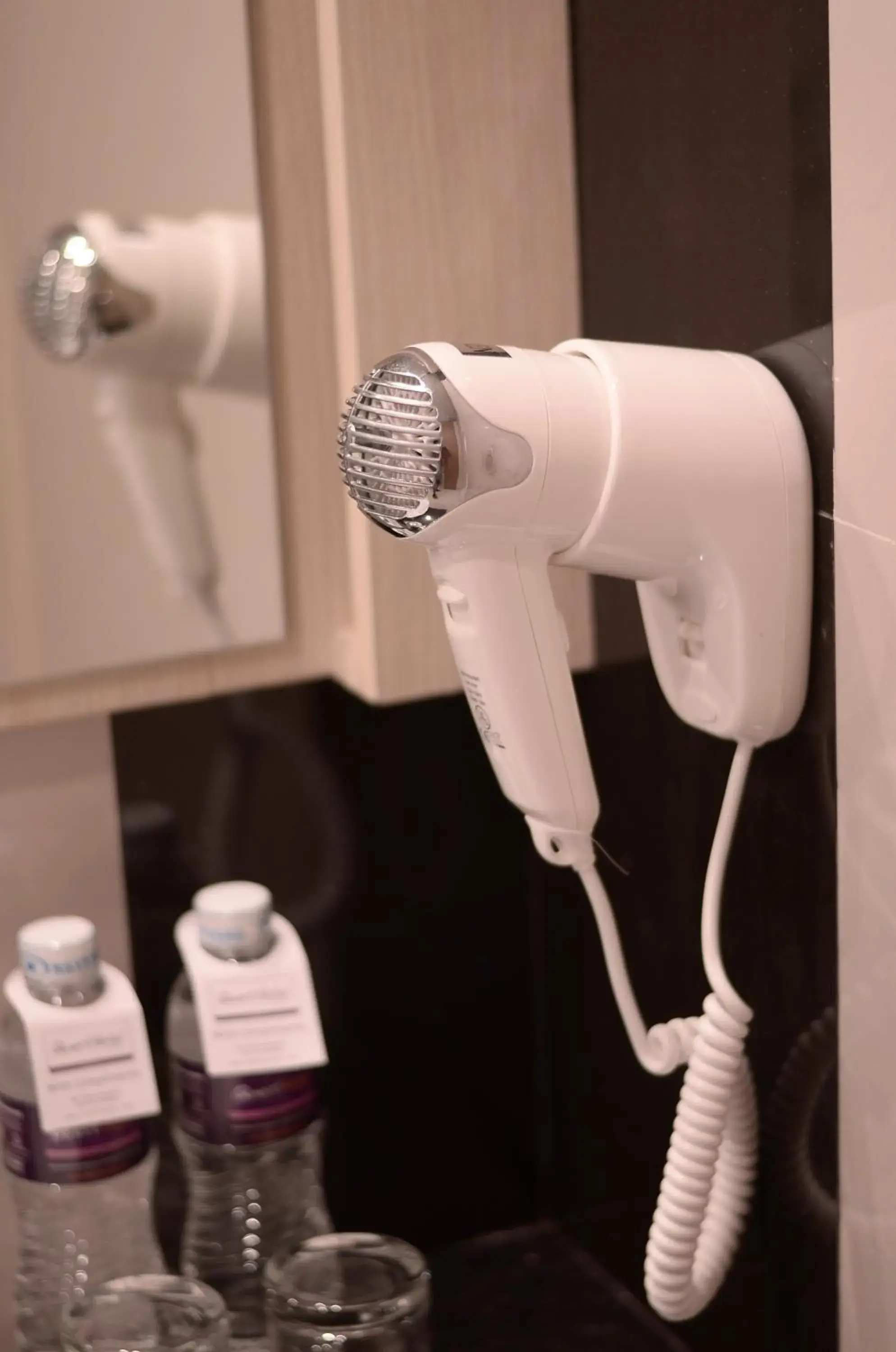 Bathroom in Quest San Denpasar by ASTON Bathroom in Quest San Denpasar by ASTON