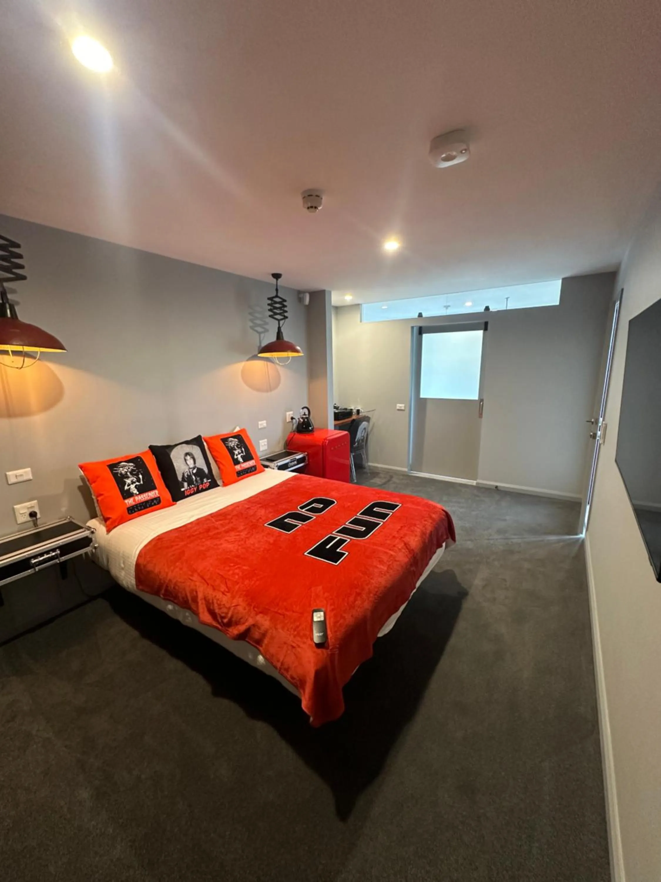 Bed in Boogie Woogie Beach House