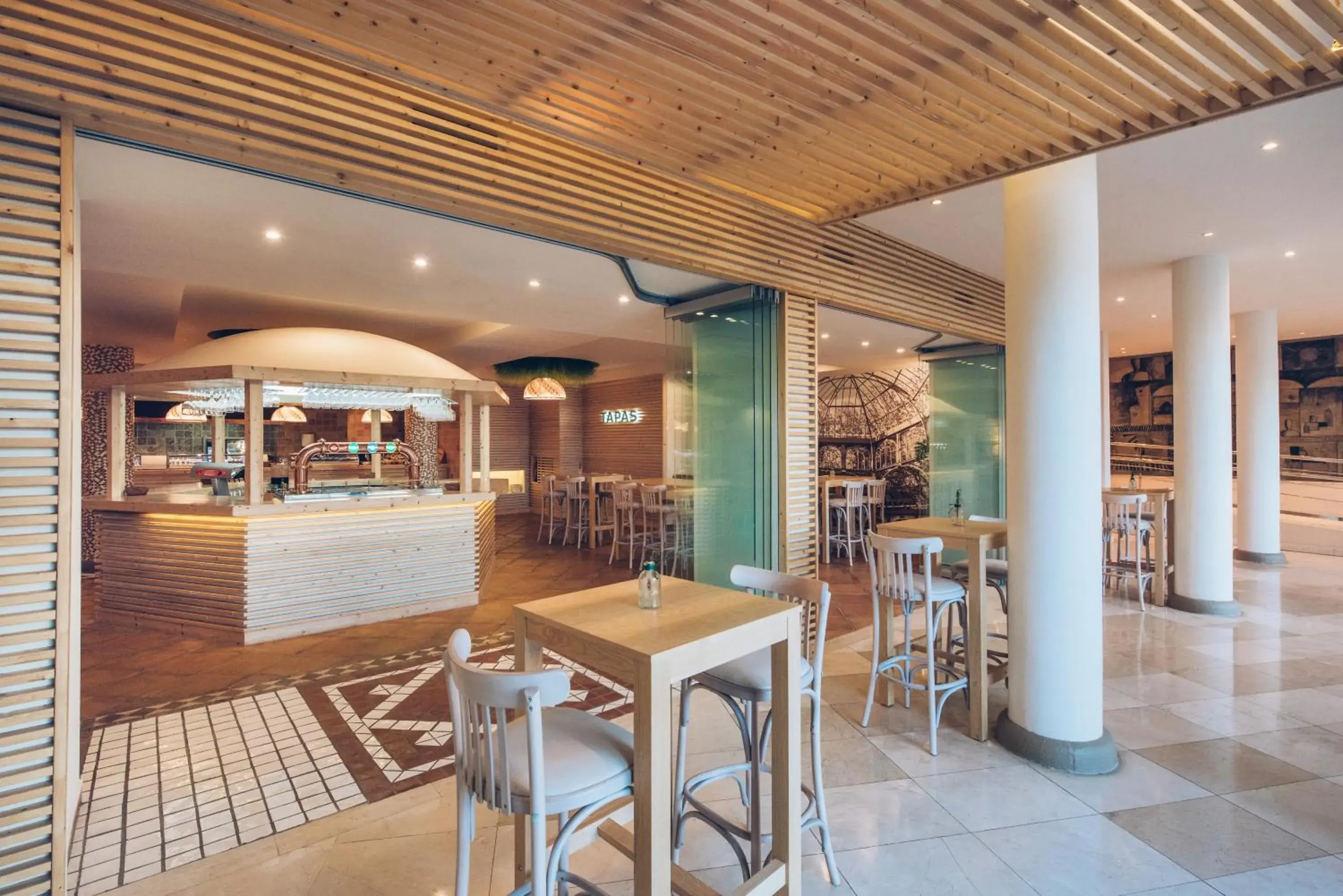 Restaurant/places to eat in Iberostar Waves Playa Gaviotas All Inclusive Restaurant/places to eat in Iberostar Waves Playa Gaviotas All Inclusive