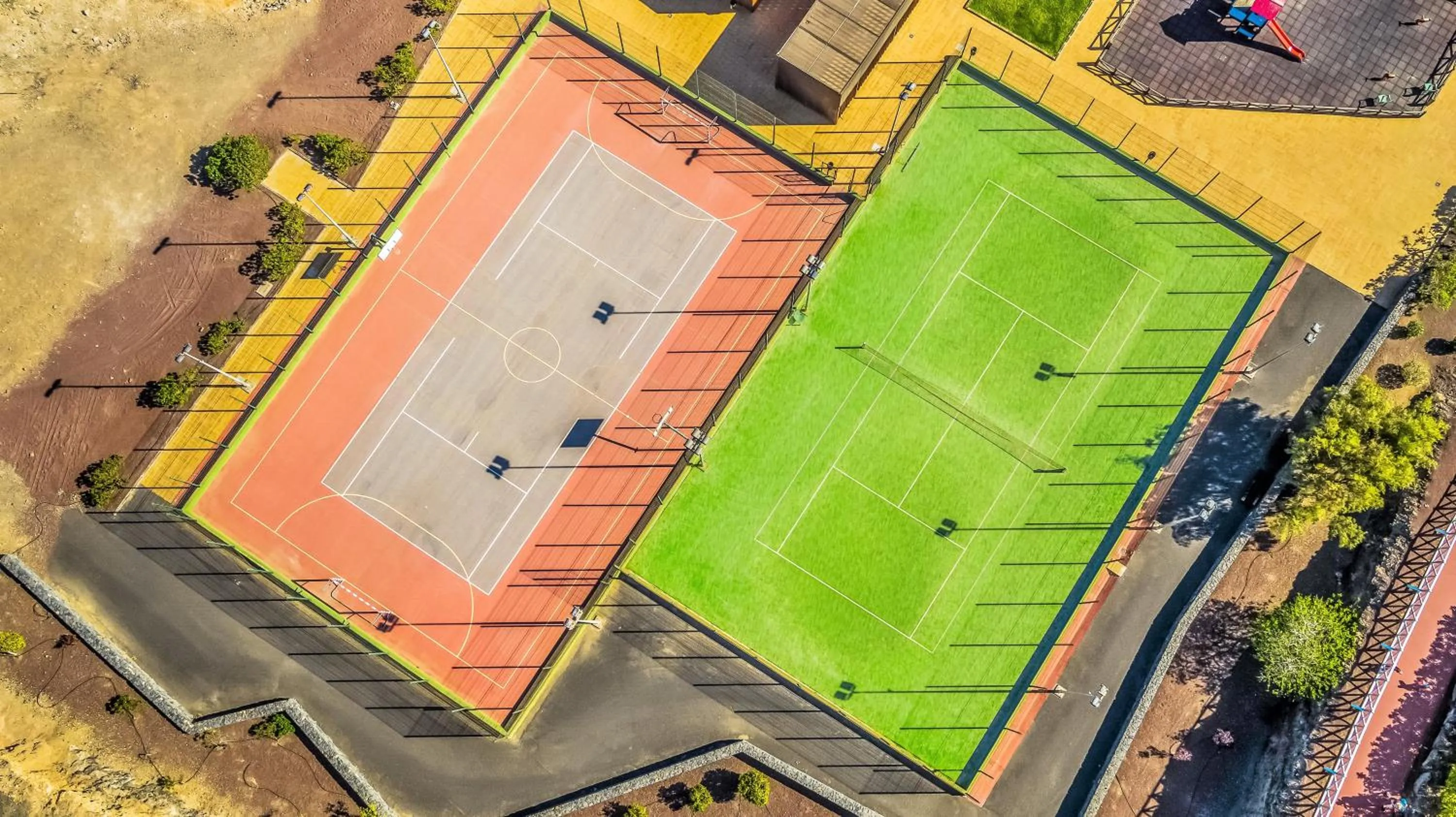 Tennis court in Iberostar Waves Playa Gaviotas All Inclusive