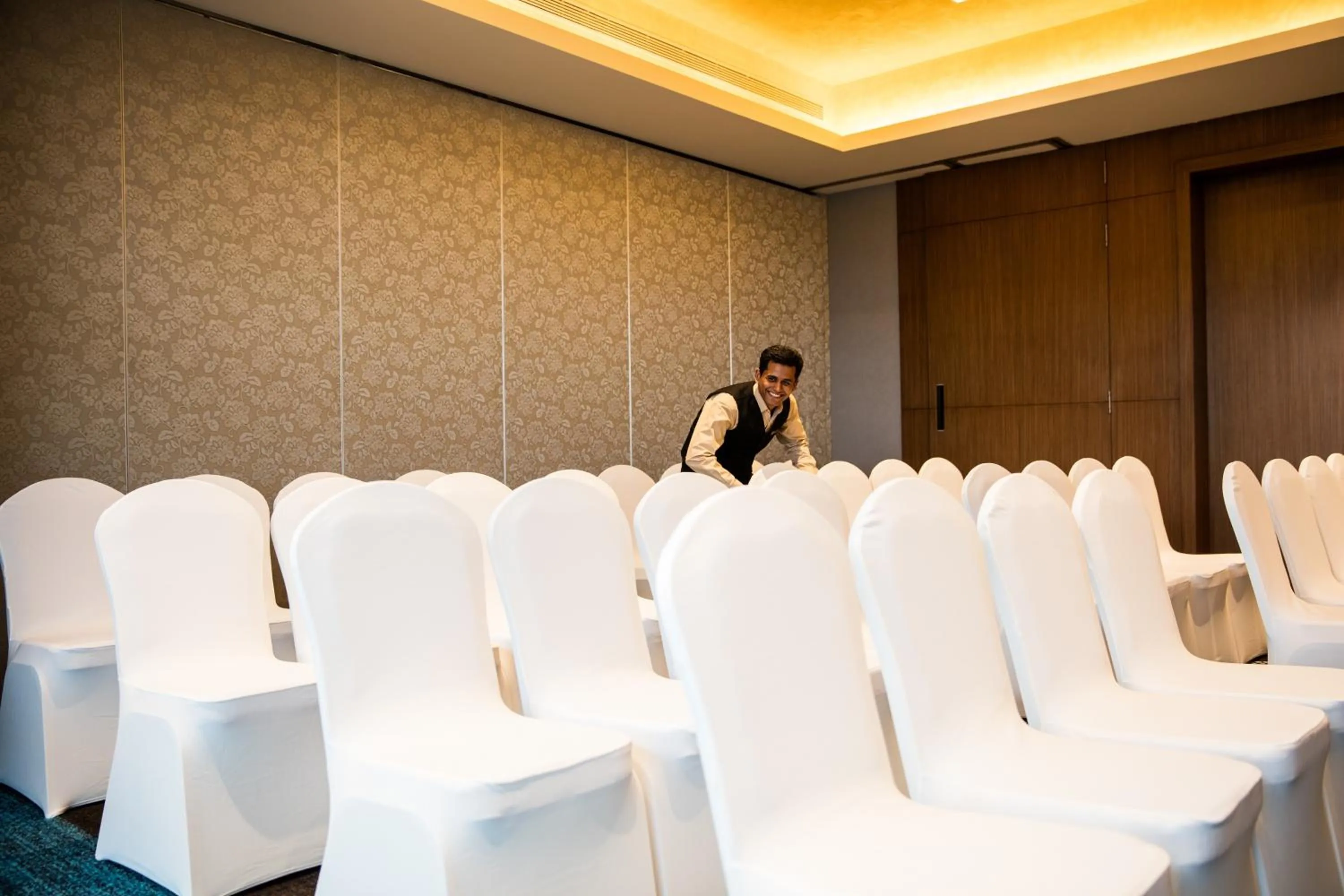 Banquet/Function facilities in Oakwood Residence Kapil Hyderabad