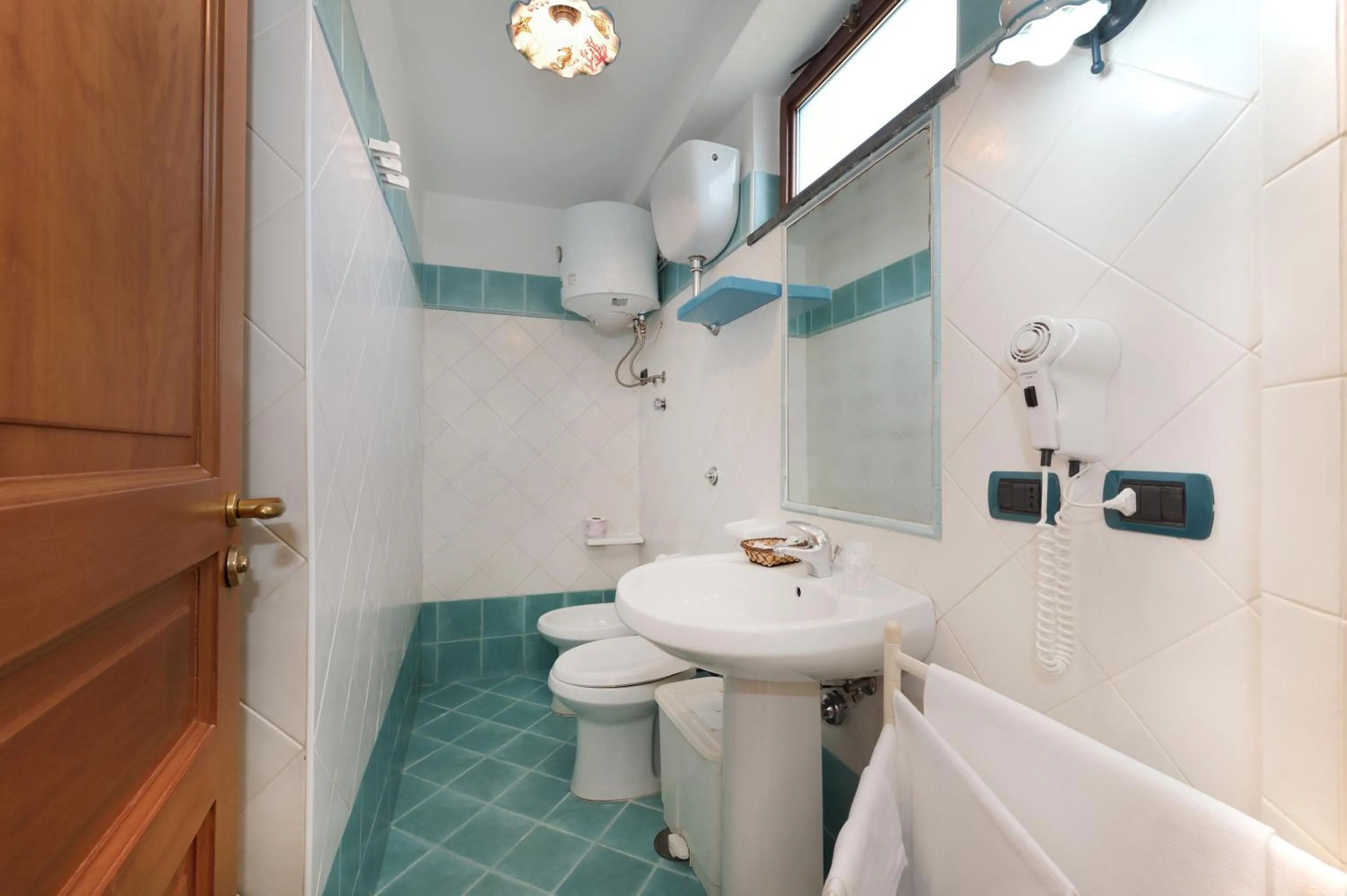 Toilet in La Capannina