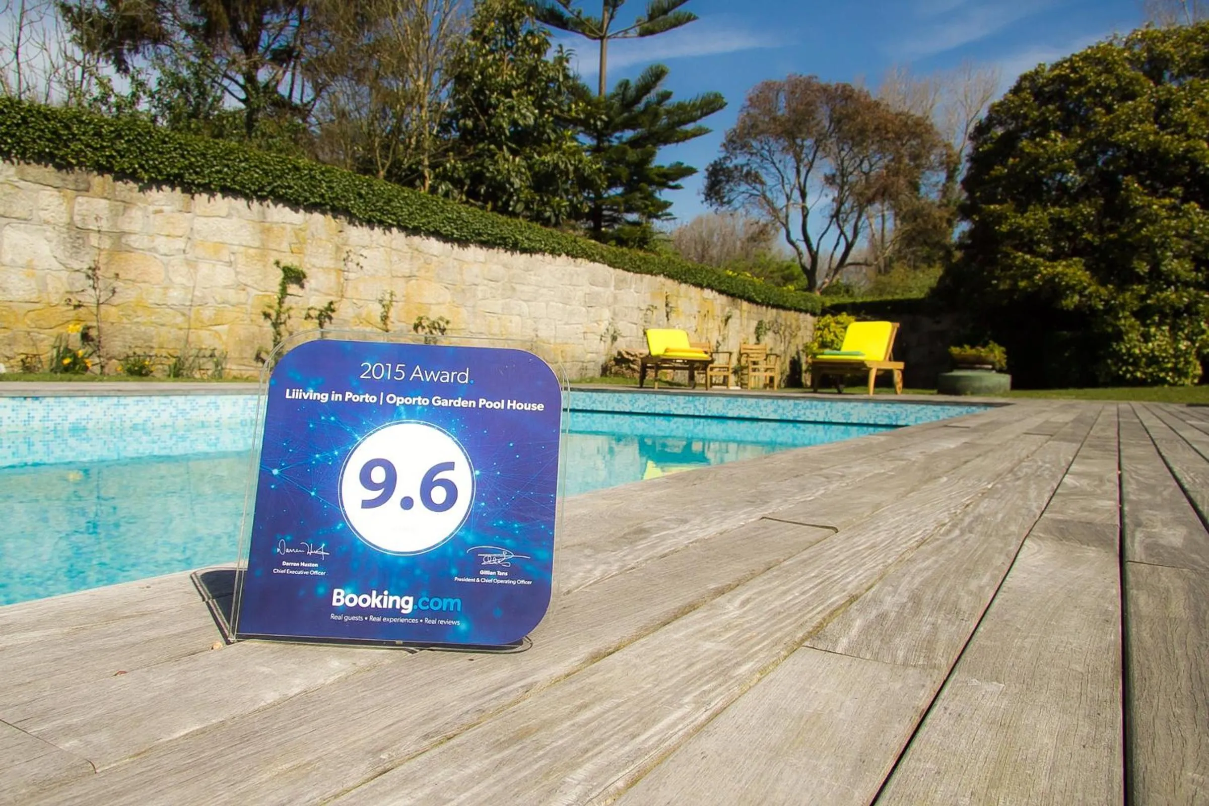 Liiiving in Porto | Oporto Garden Pool House