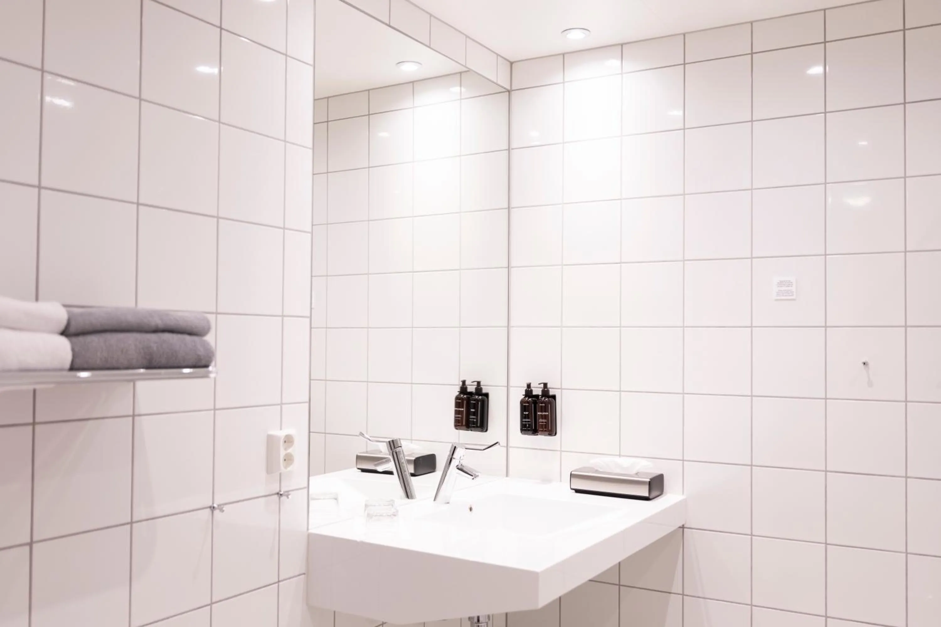 Bathroom in Home Hotel Helma