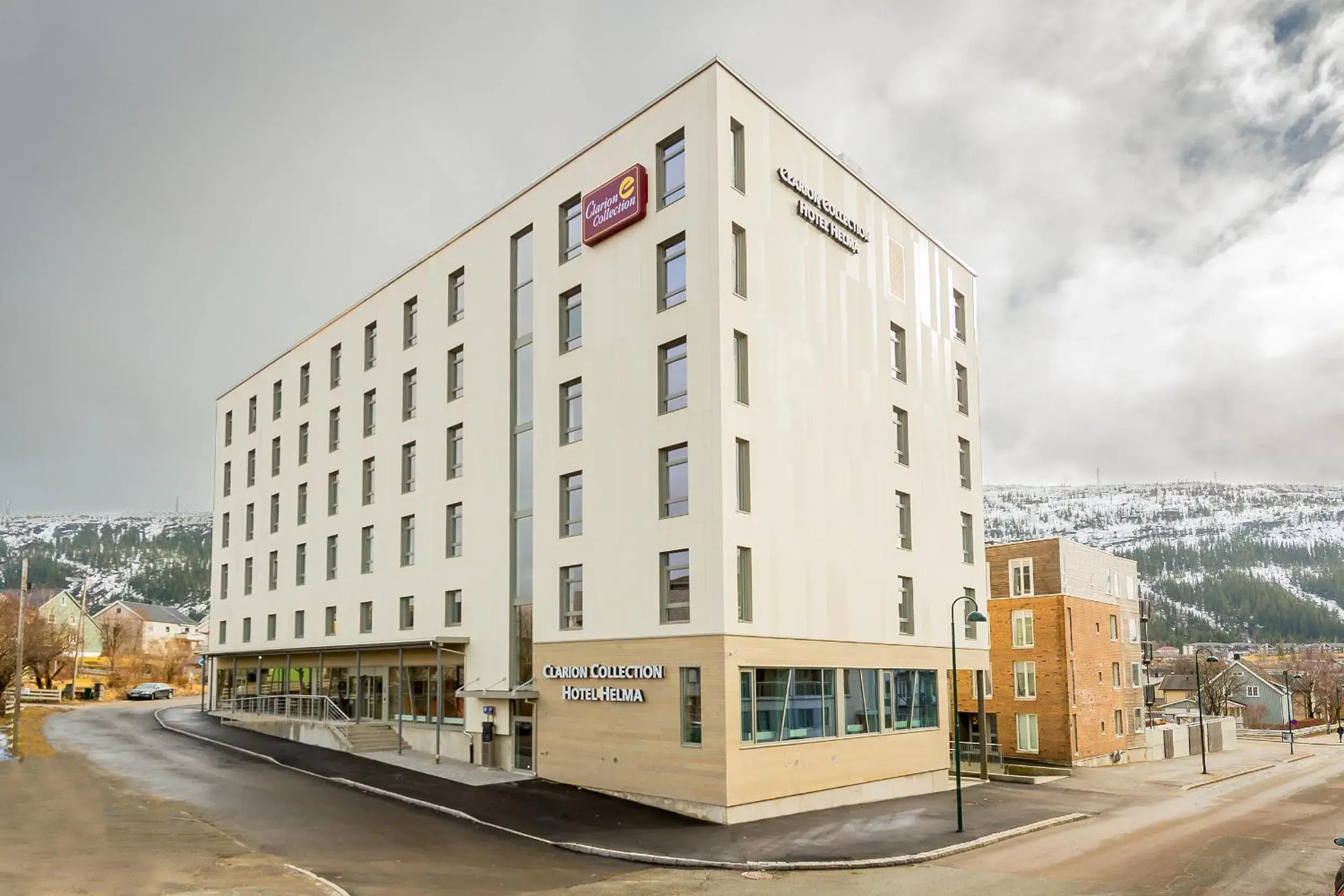 Facade/entrance in Home Hotel Helma Facade/entrance in Home Hotel Helma