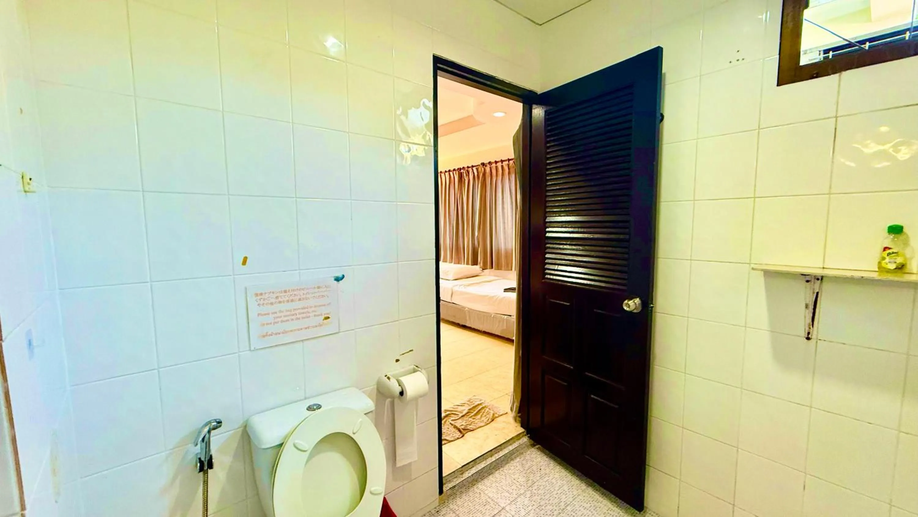 Bathroom in Hill Side Patong Hotel