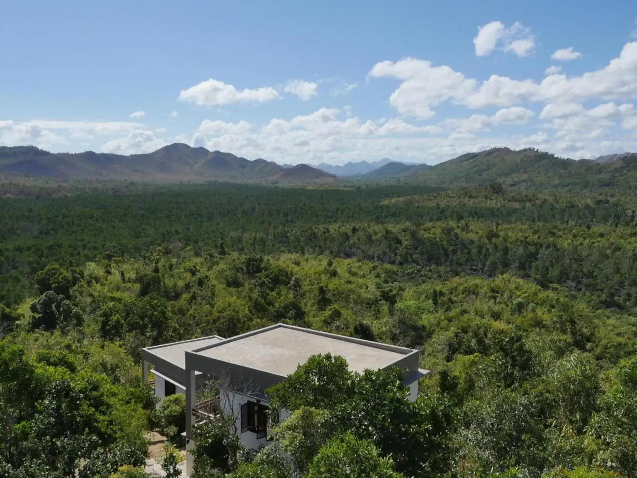 Bird's eye view in The Riverhouse Bird's eye view in The Riverhouse