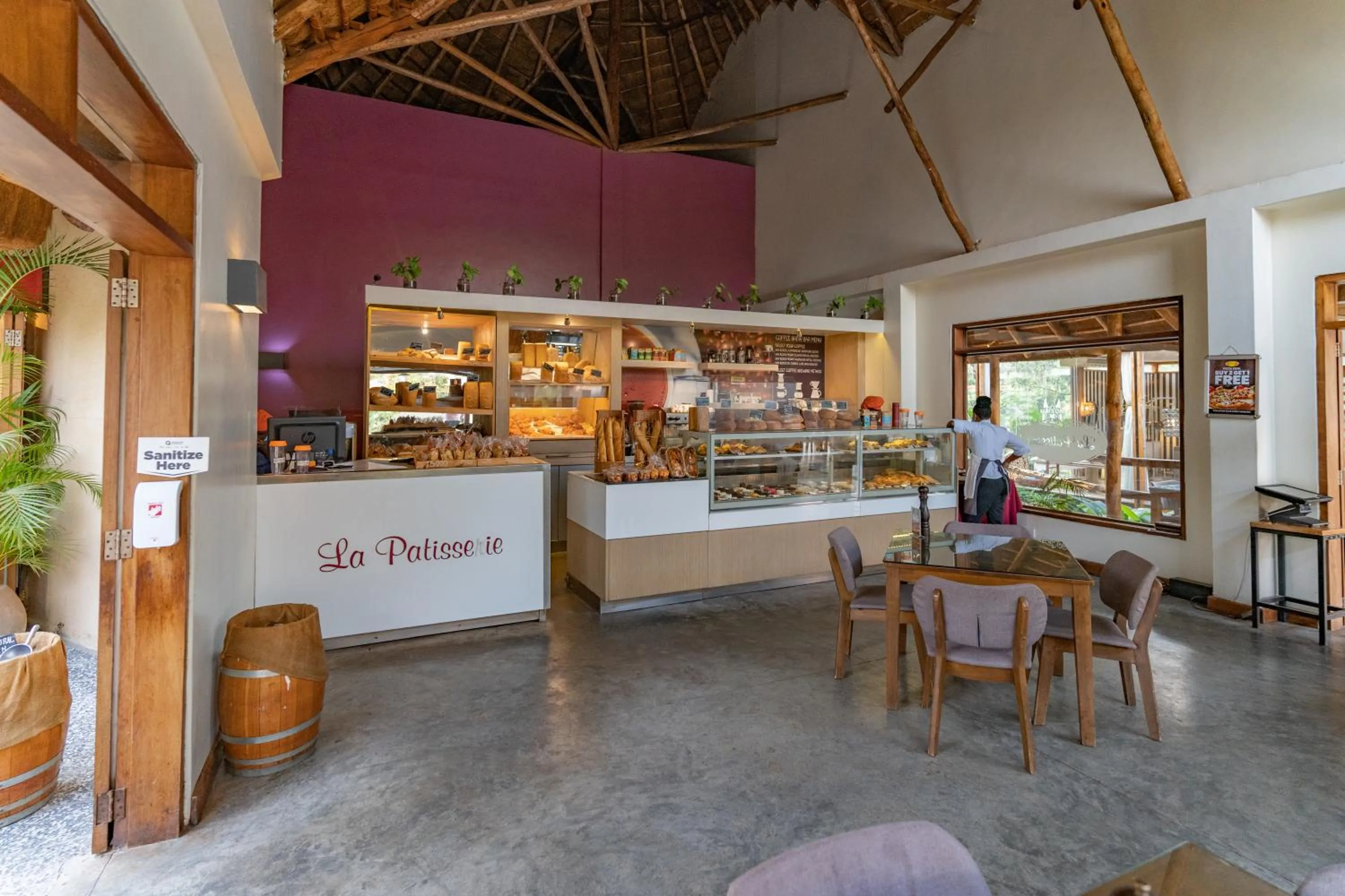 Restaurant/places to eat in Le Petit Village Boutique Hotel & Spa