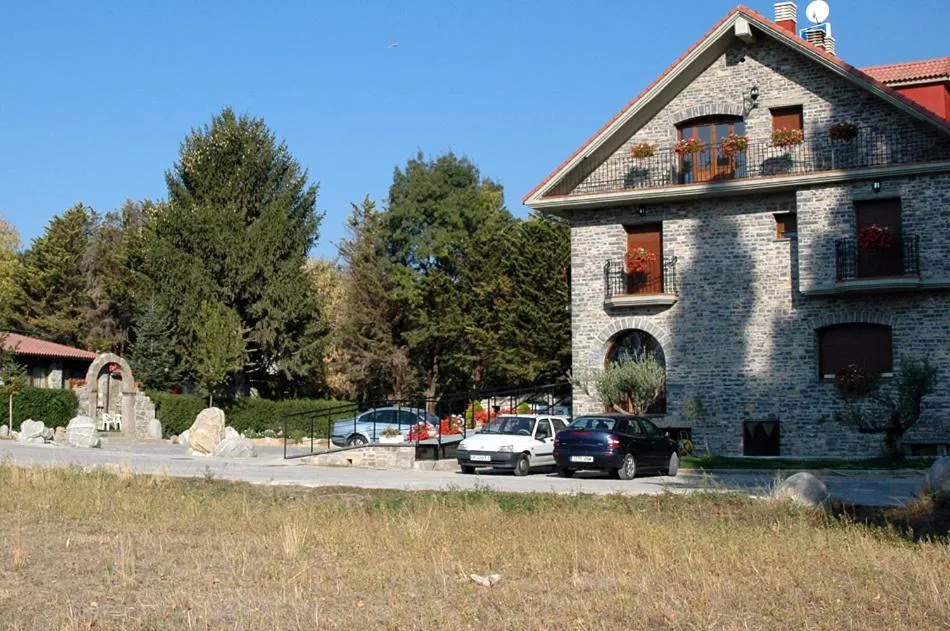 Facade/entrance in Hotel Restaurante Santa Elena