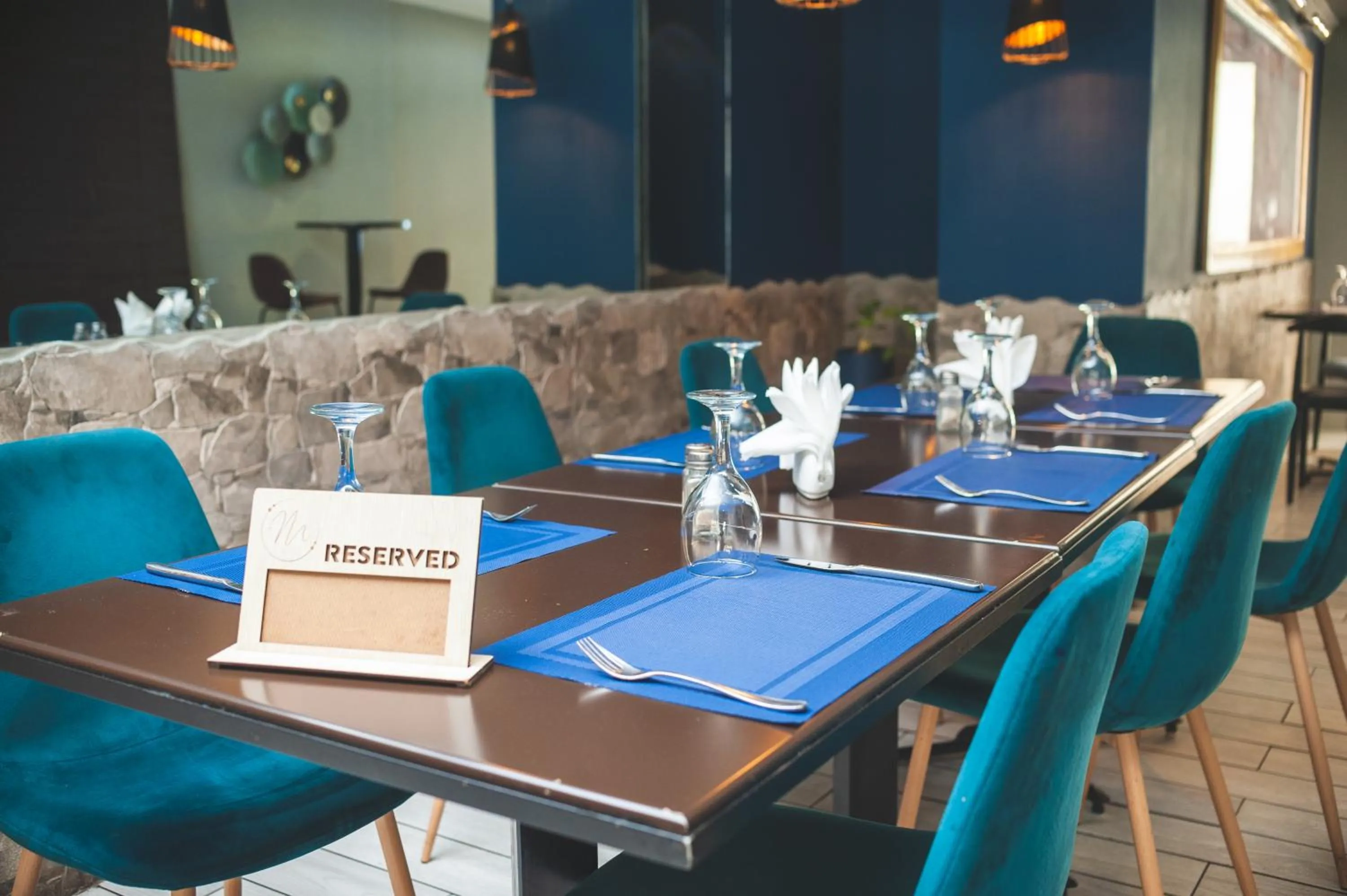 Restaurant/places to eat in Le Grand Mellis Hôtel & Spa