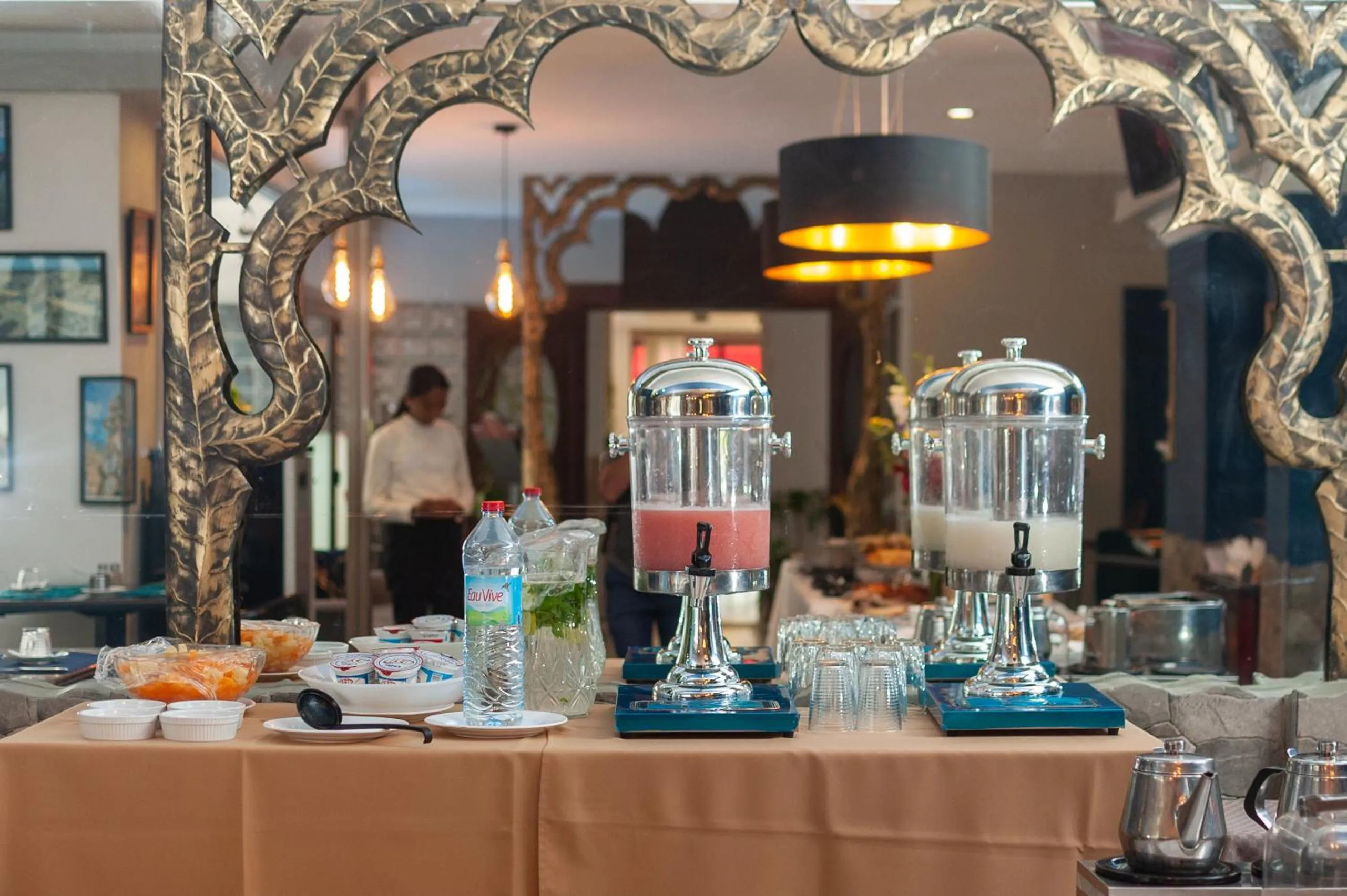 Restaurant/places to eat in Le Grand Mellis Hôtel & Spa