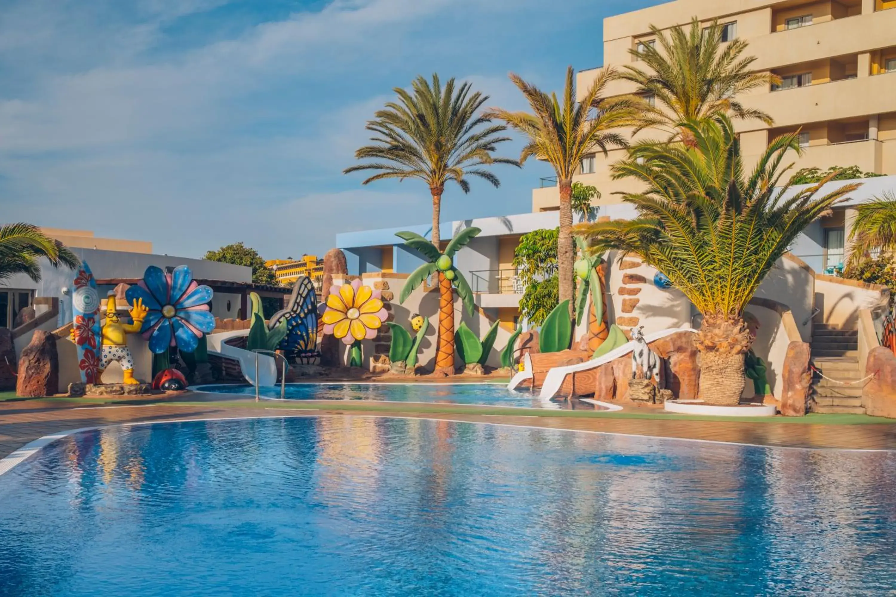 Swimming pool in Iberostar Waves Gaviotas Park Swimming pool in Iberostar Waves Gaviotas Park