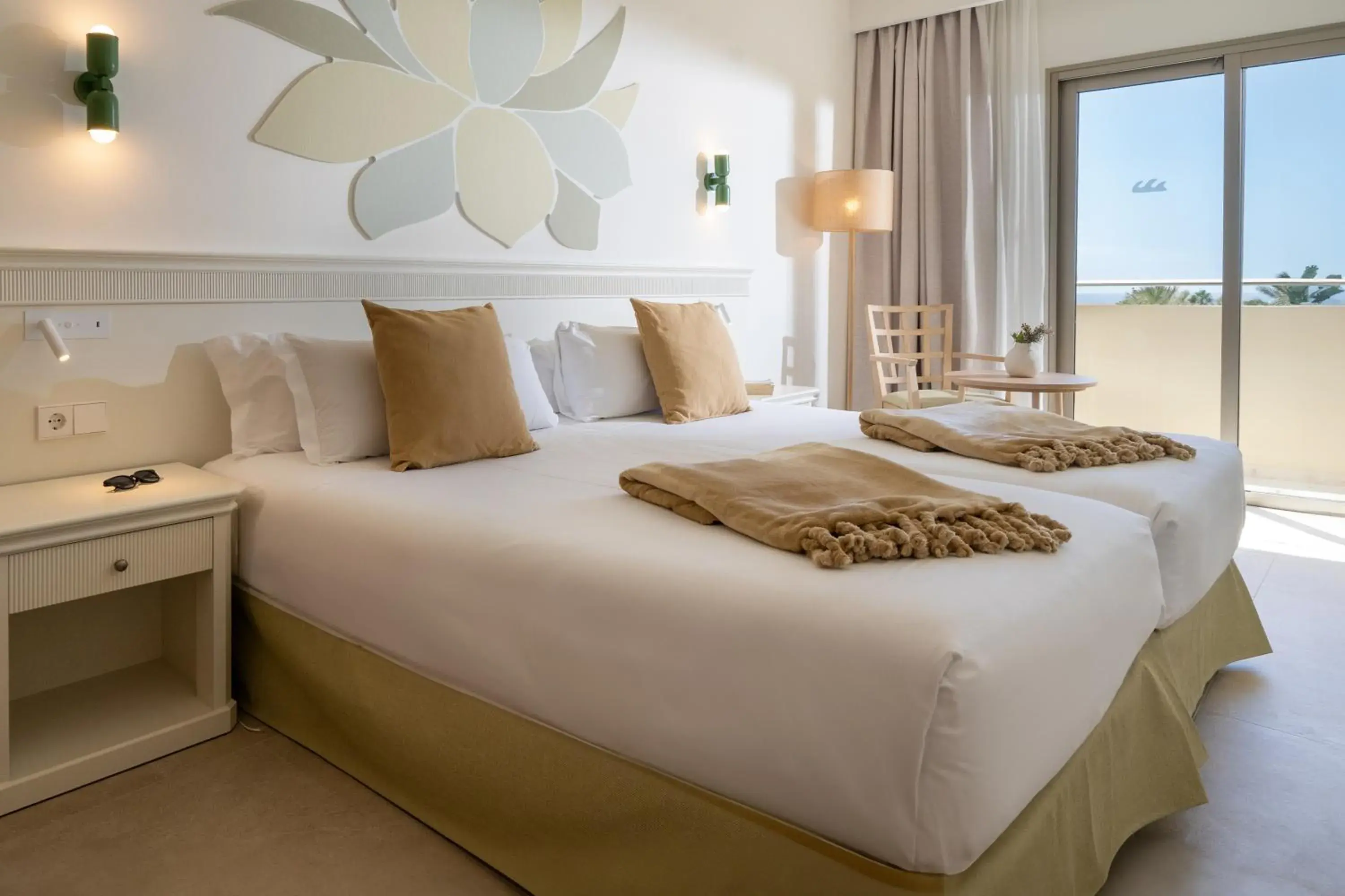 Bedroom, Bed in Iberostar Waves Gaviotas Park Bedroom, Bed in Iberostar Waves Gaviotas Park