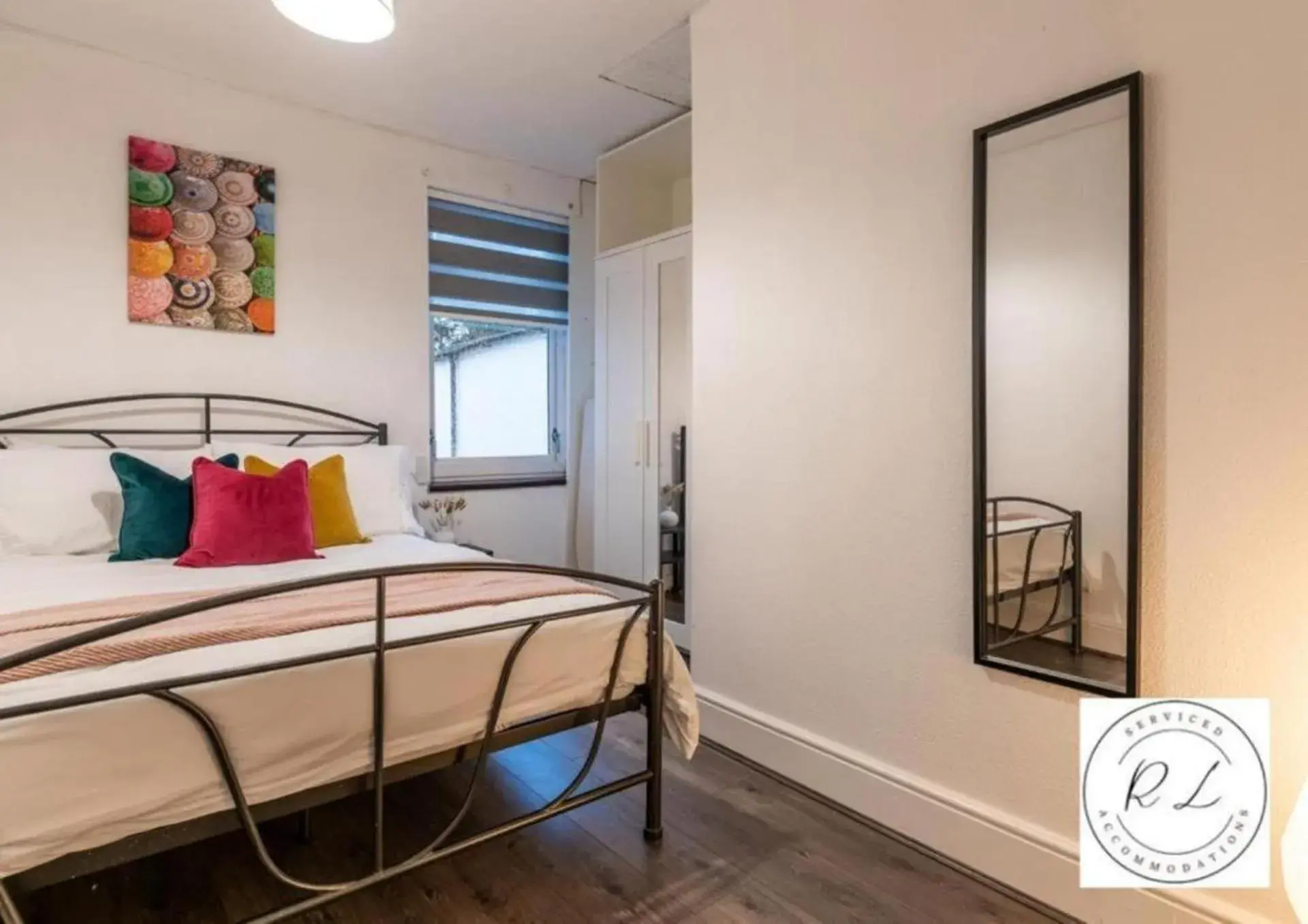 1br-2guests-freeparking-wifi-tv 1br-2guests-freeparking-wifi-tv
